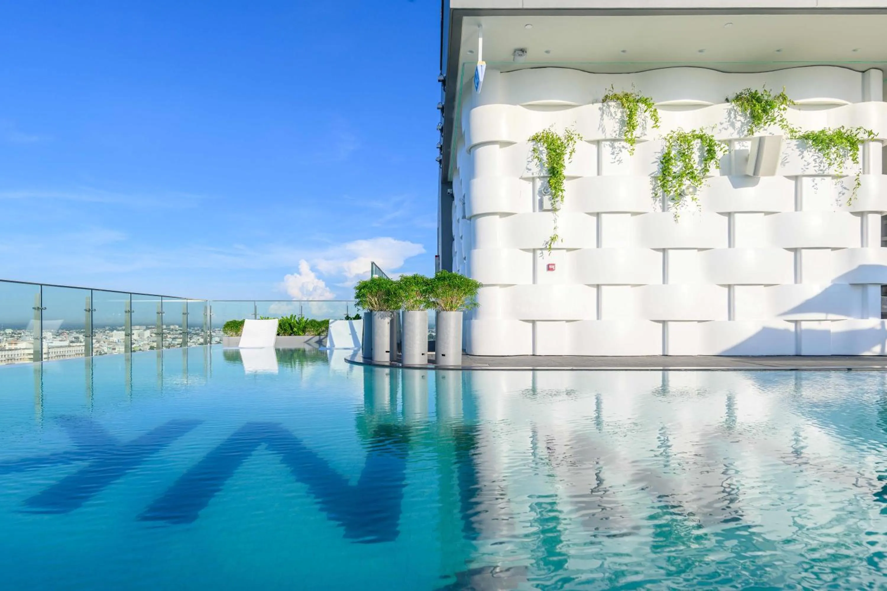 Day in Wink Hotel Can Tho Ninh Kieu Wharf - 24hrs Stay & Rooftop Pool Bar