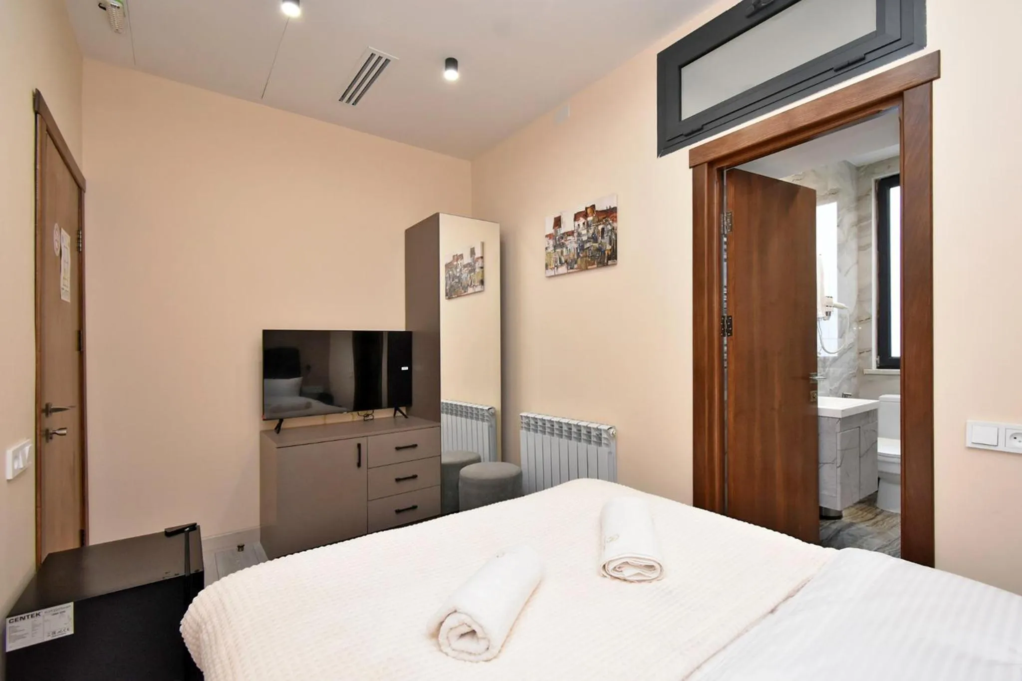 Bed in Avenue 23 Boutique Hotel