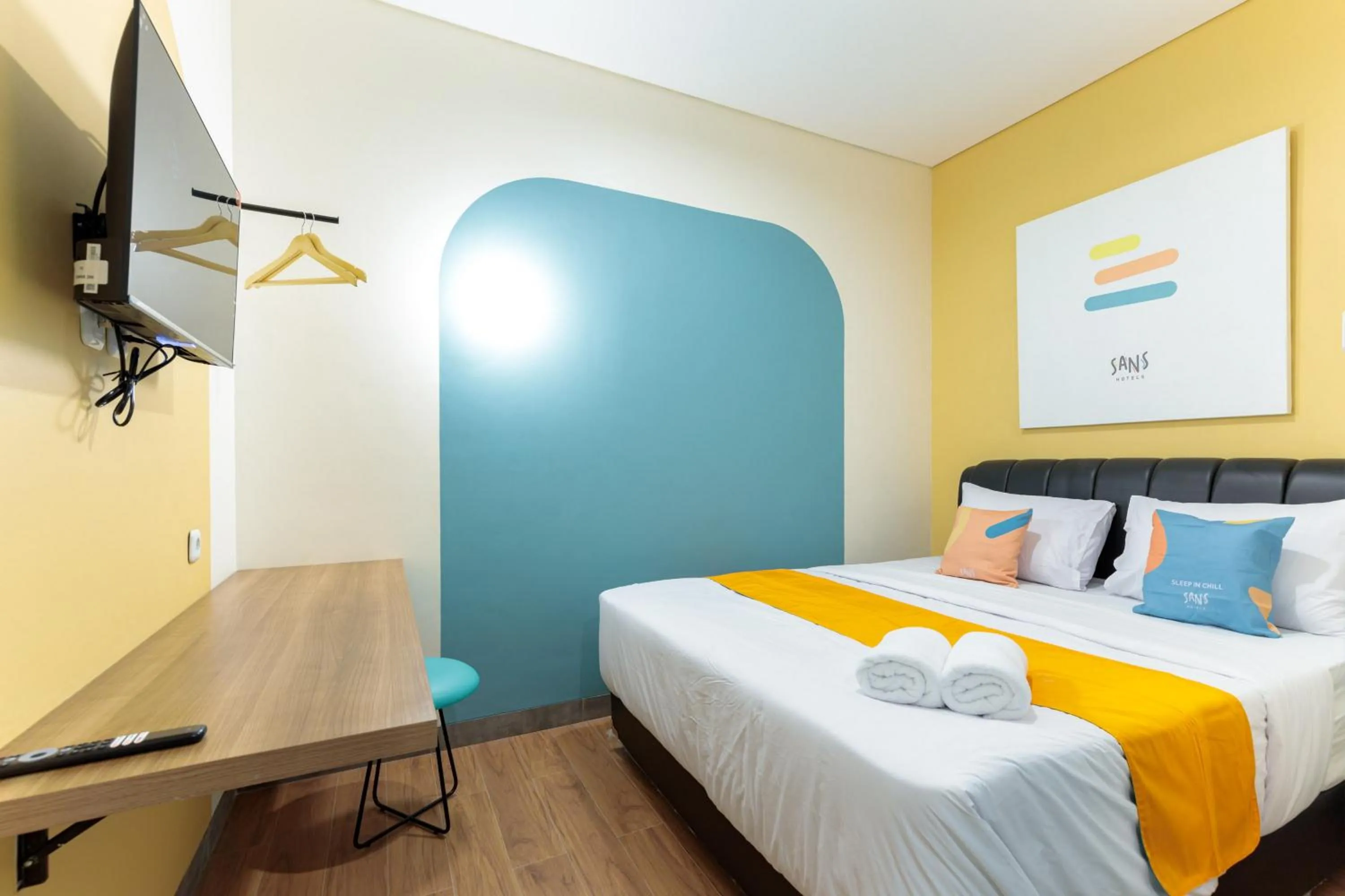 Bed in Sans Hotel Kelapa Gading Jakarta