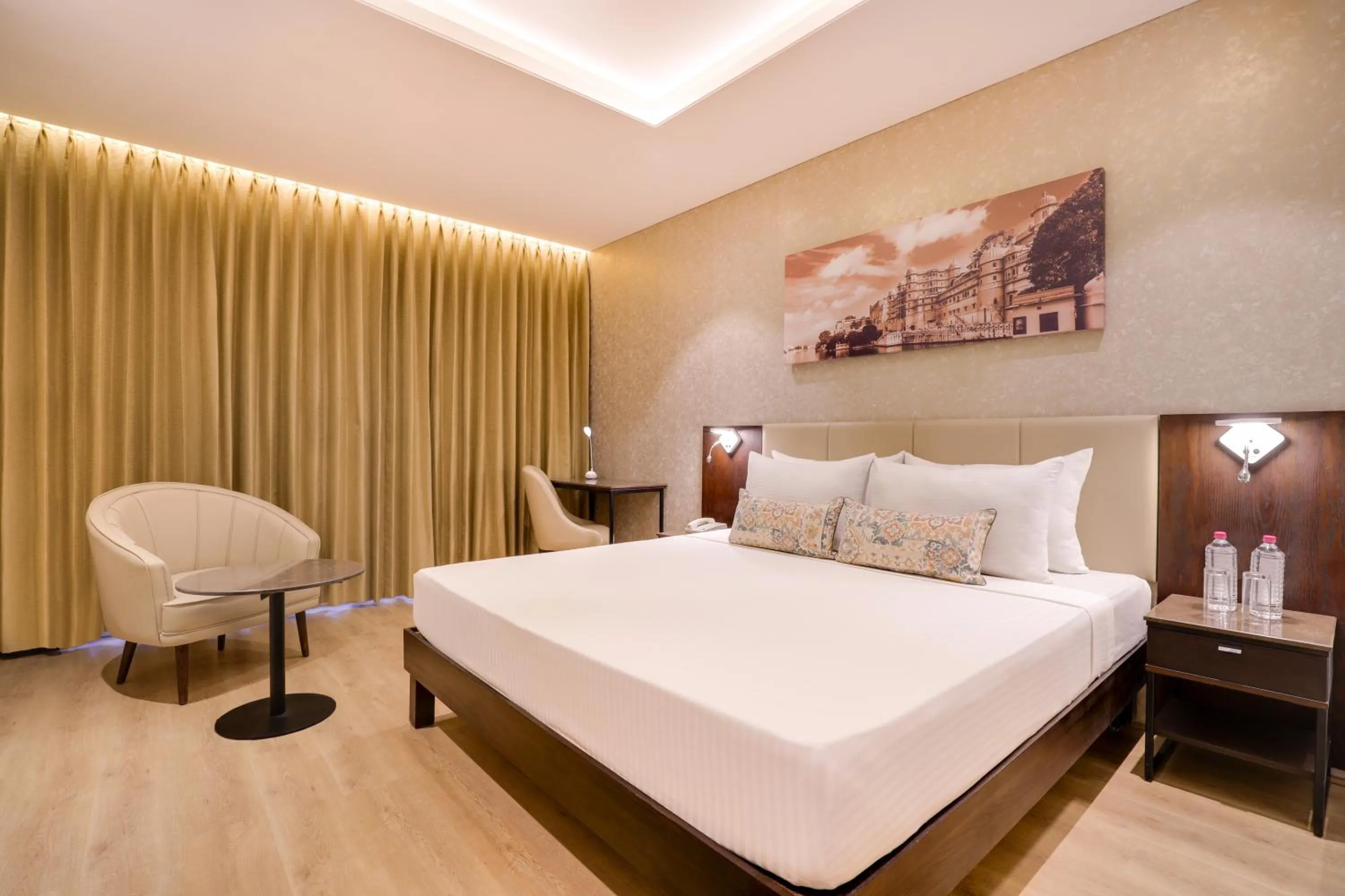 Bed in Keys Select by Lemon Tree Hotels, Udaipur