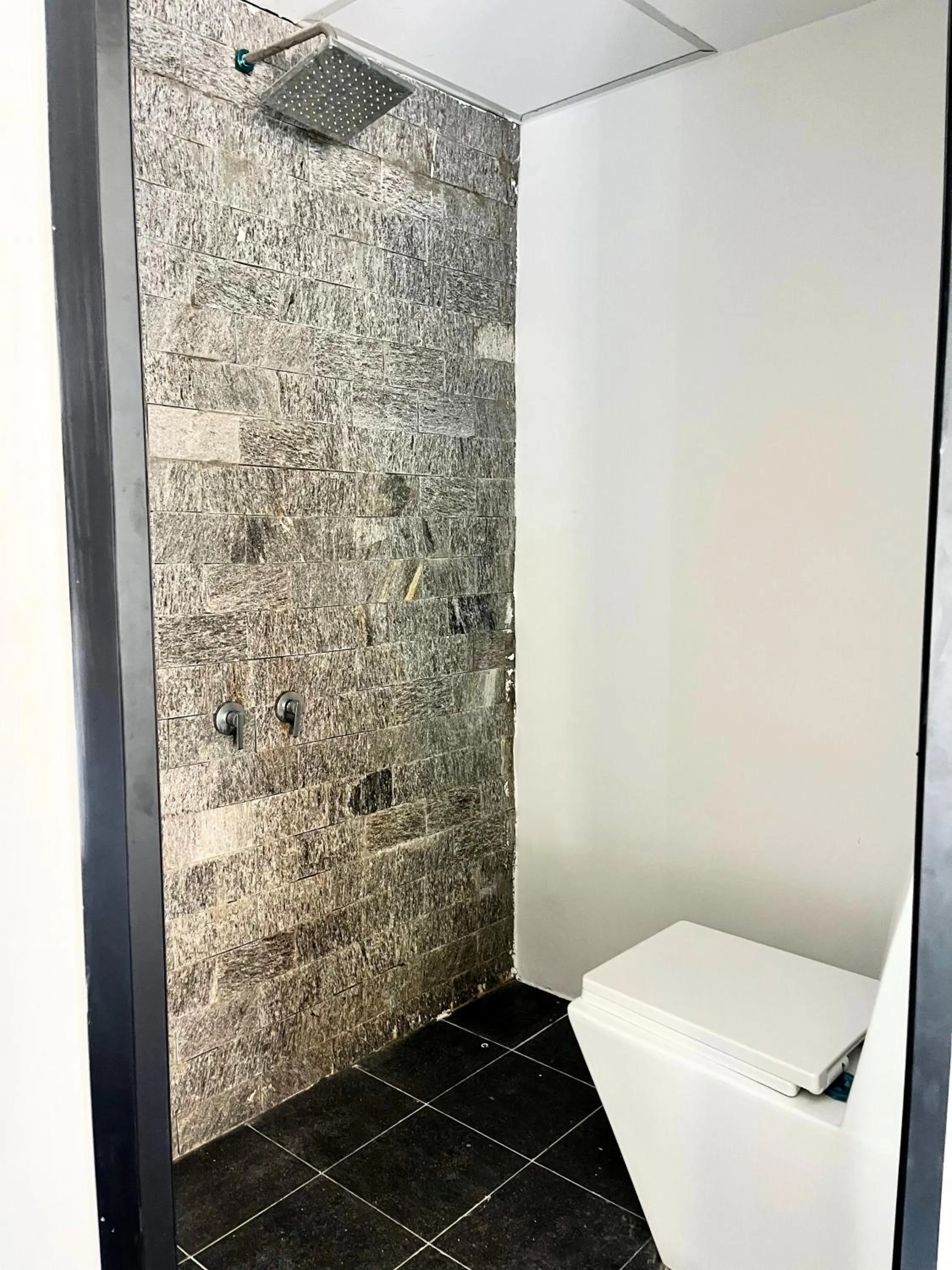 Shower in Angkor Sand Hotel