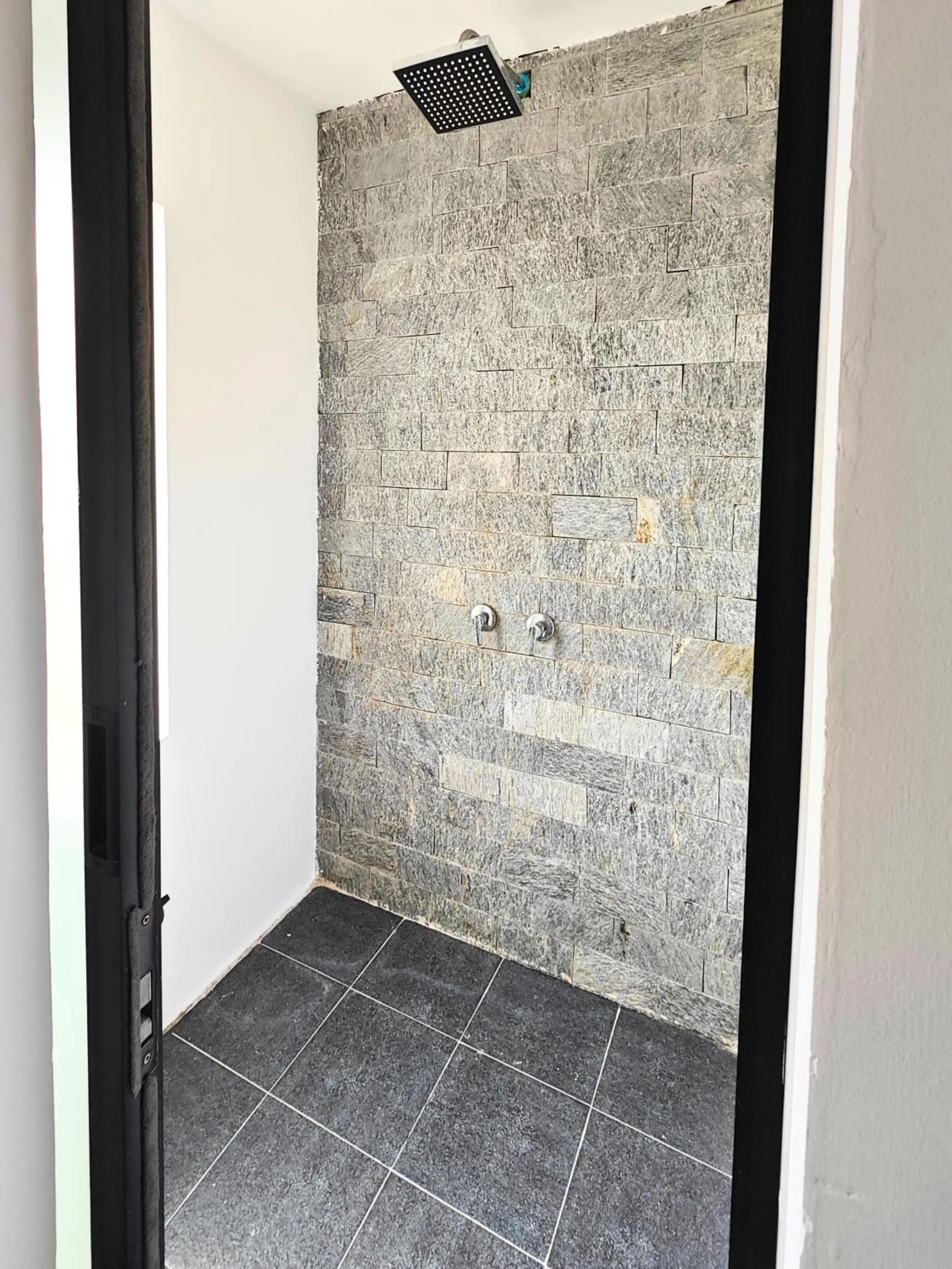 Shower in Angkor Sand Hotel