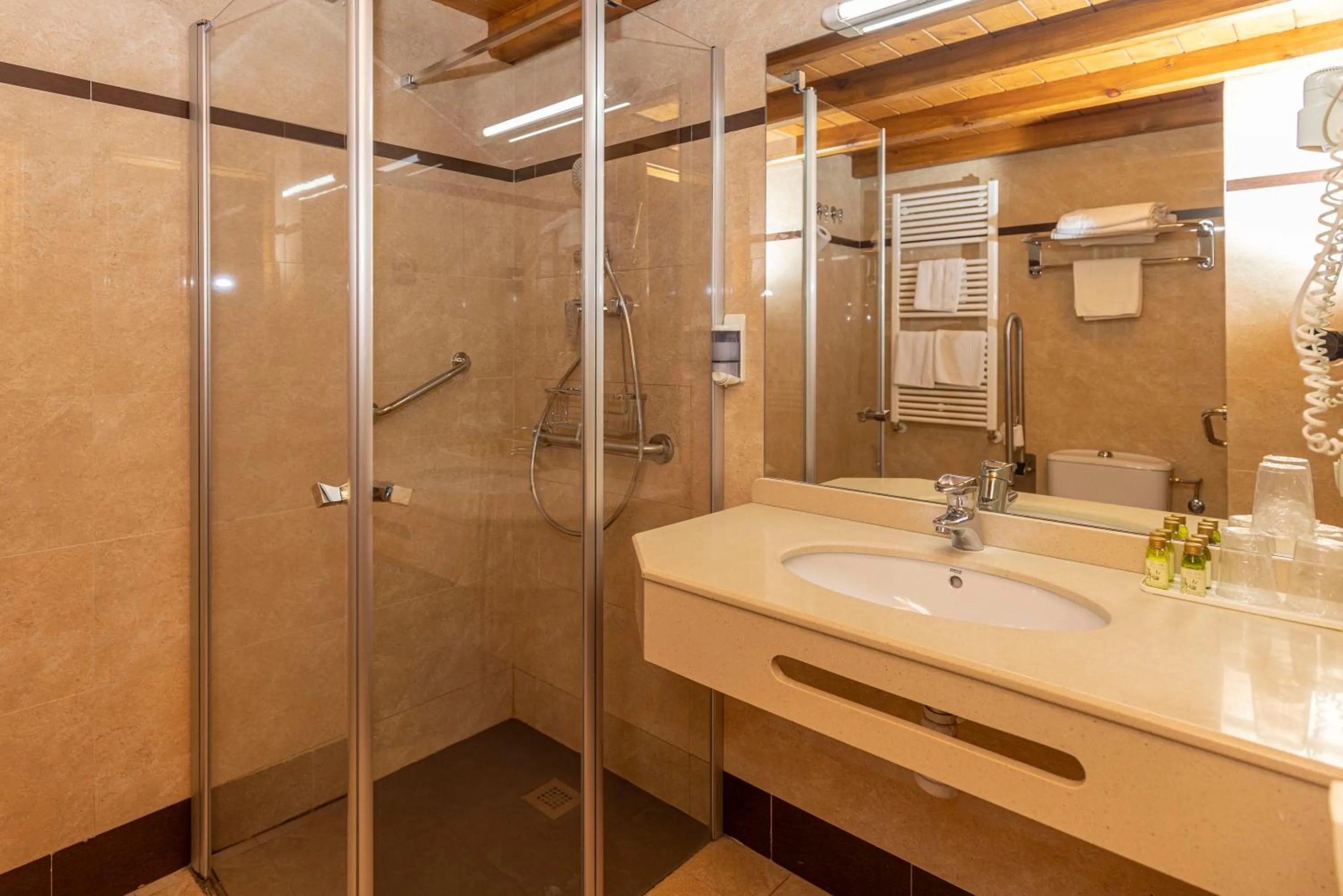 Bathroom in Hotel Solana