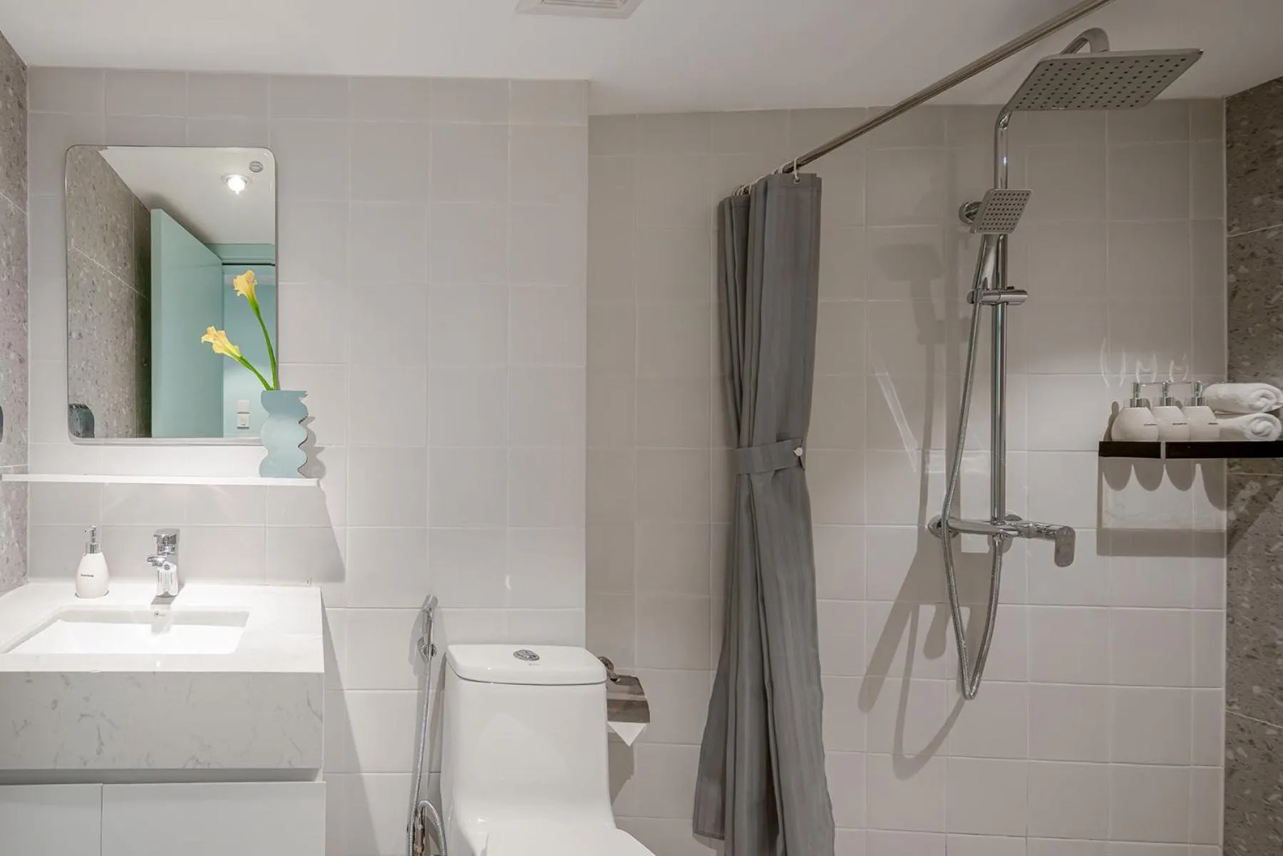 Shower in M Village Hotel Hồ Gươm