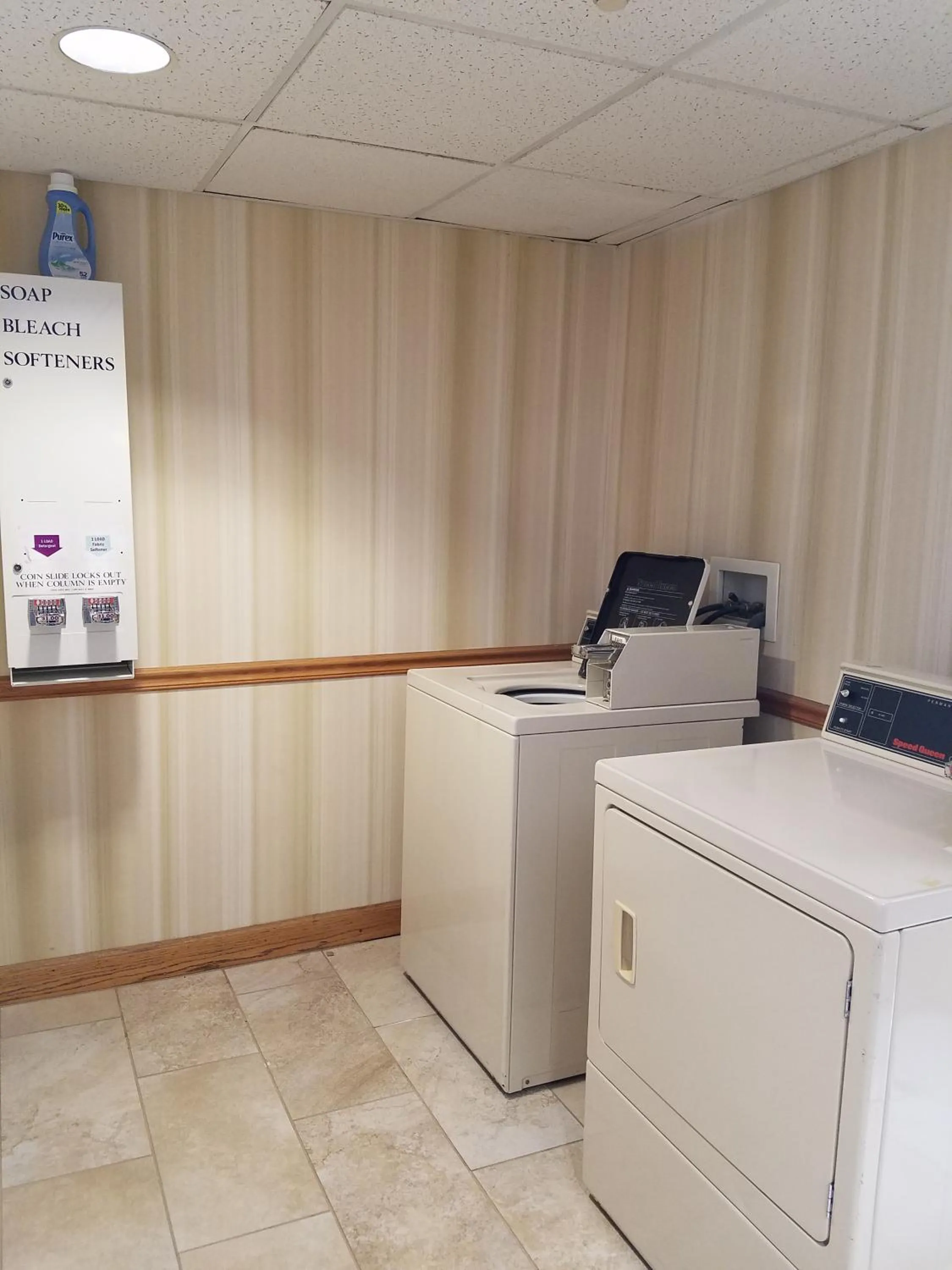 Area and facilities in Country Inn & Suites by Radisson, Lexington, VA