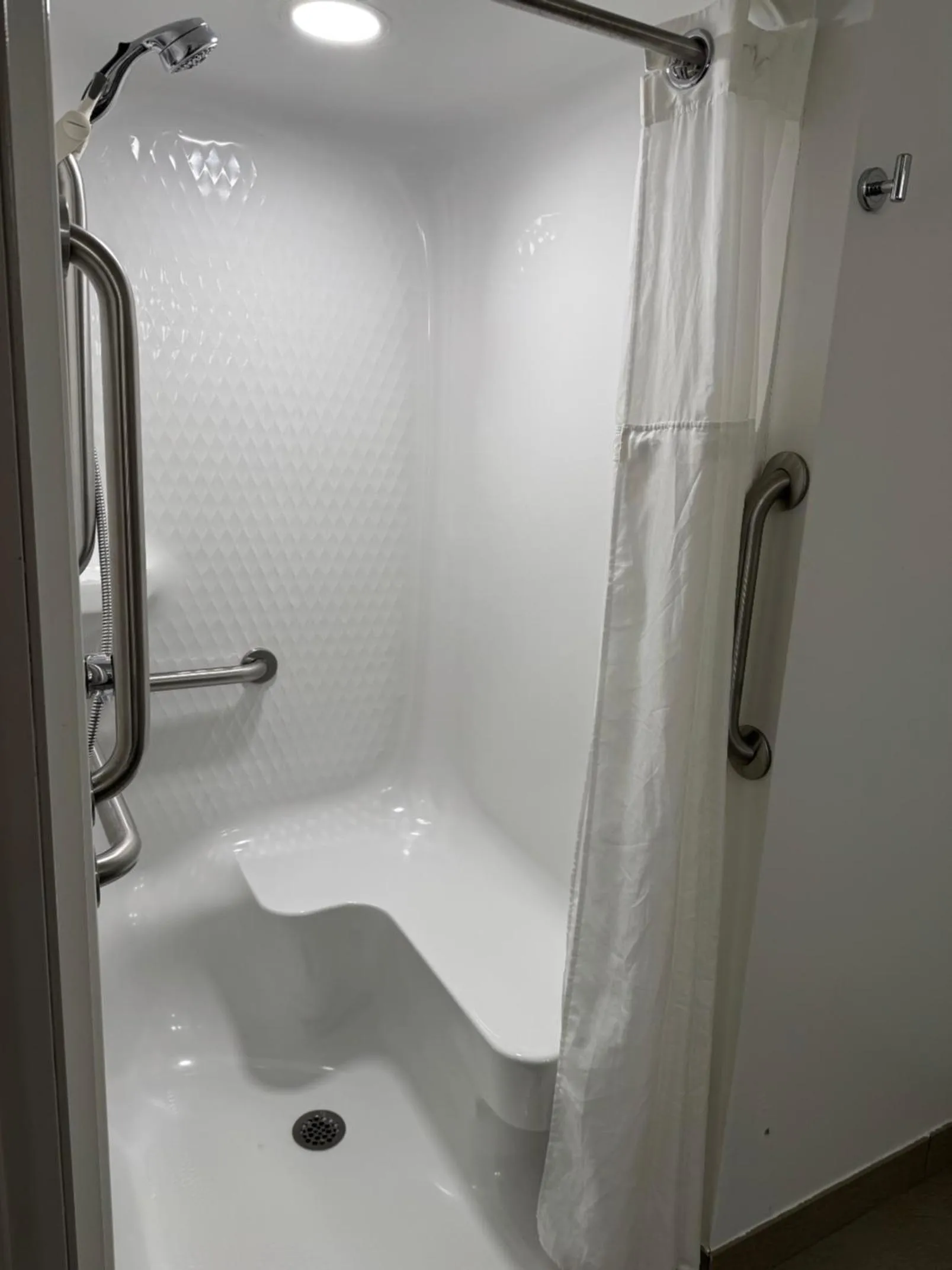 Bathroom in Parkview Inn & Suites, Lancaster Amish Country, PA