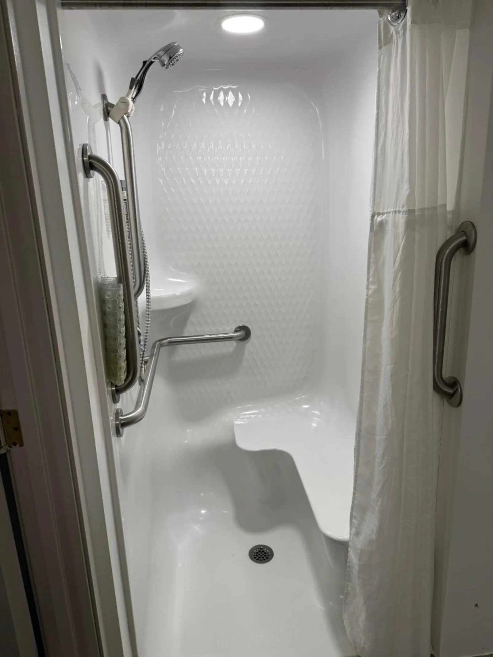 Bathroom in Parkview Inn & Suites, Lancaster Amish Country, PA