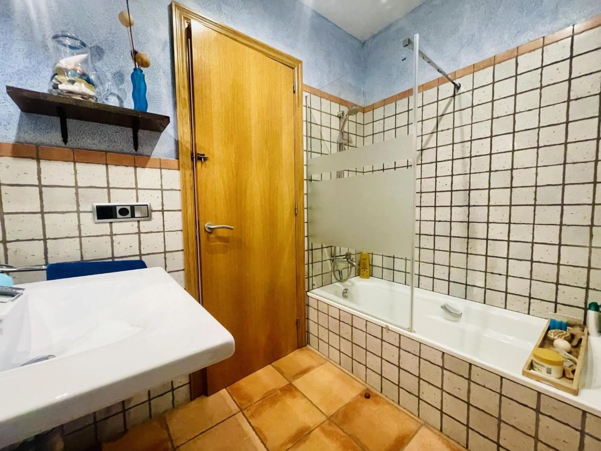 La Nova by Costabravaway