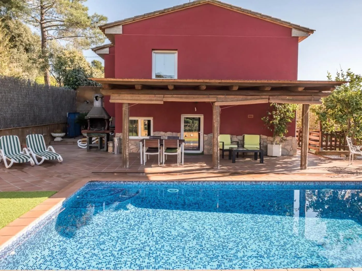 La Nova by Costabravaway