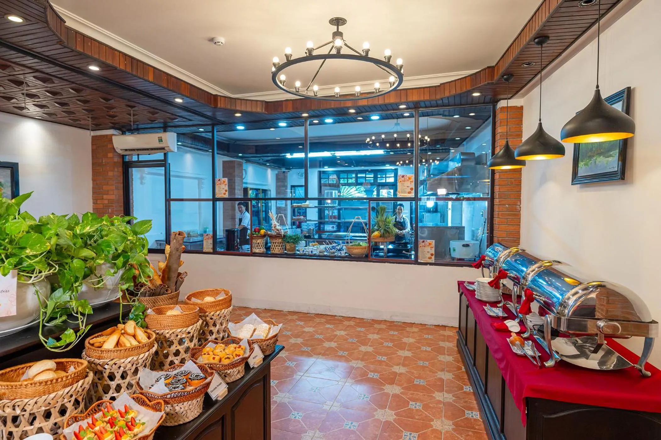 Food and drinks in ANNAM HERITAGE Boutique Hotel & Spa