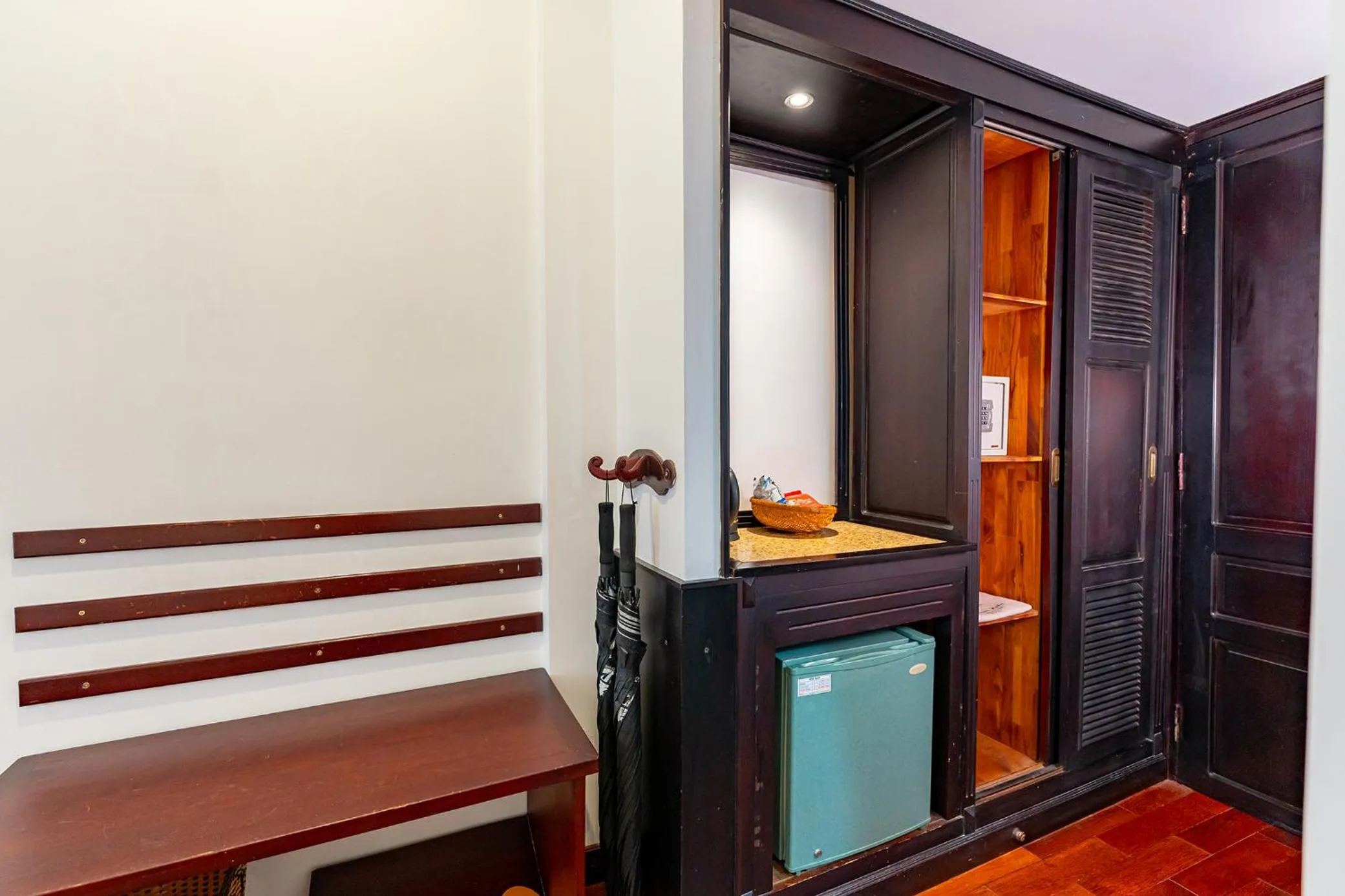minibar in ANNAM HERITAGE Boutique Hotel & Spa