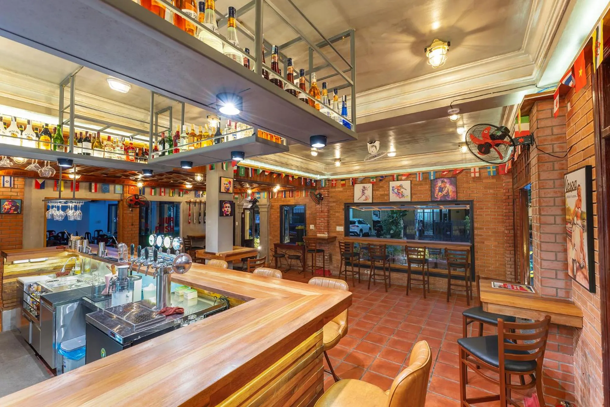 Lounge or bar in ANNAM HERITAGE Boutique Hotel & Spa