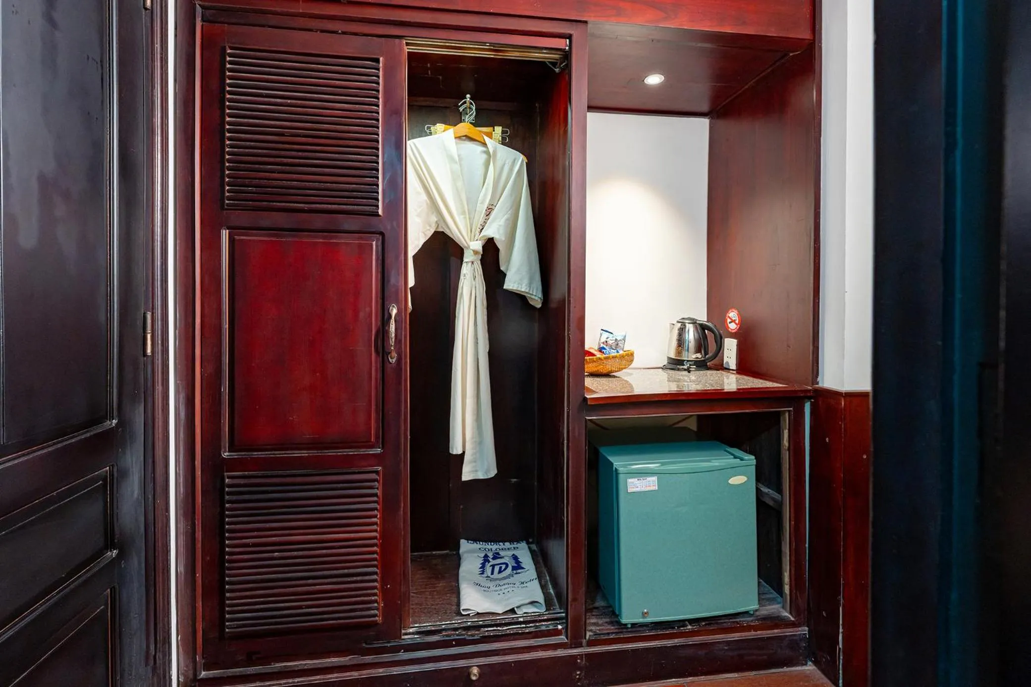 minibar in ANNAM HERITAGE Boutique Hotel & Spa