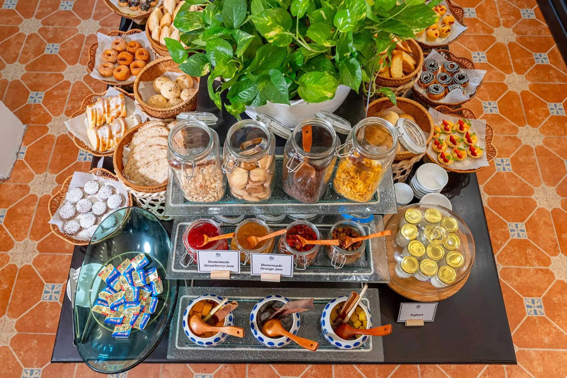 Food and drinks in ANNAM HERITAGE Boutique Hotel & Spa