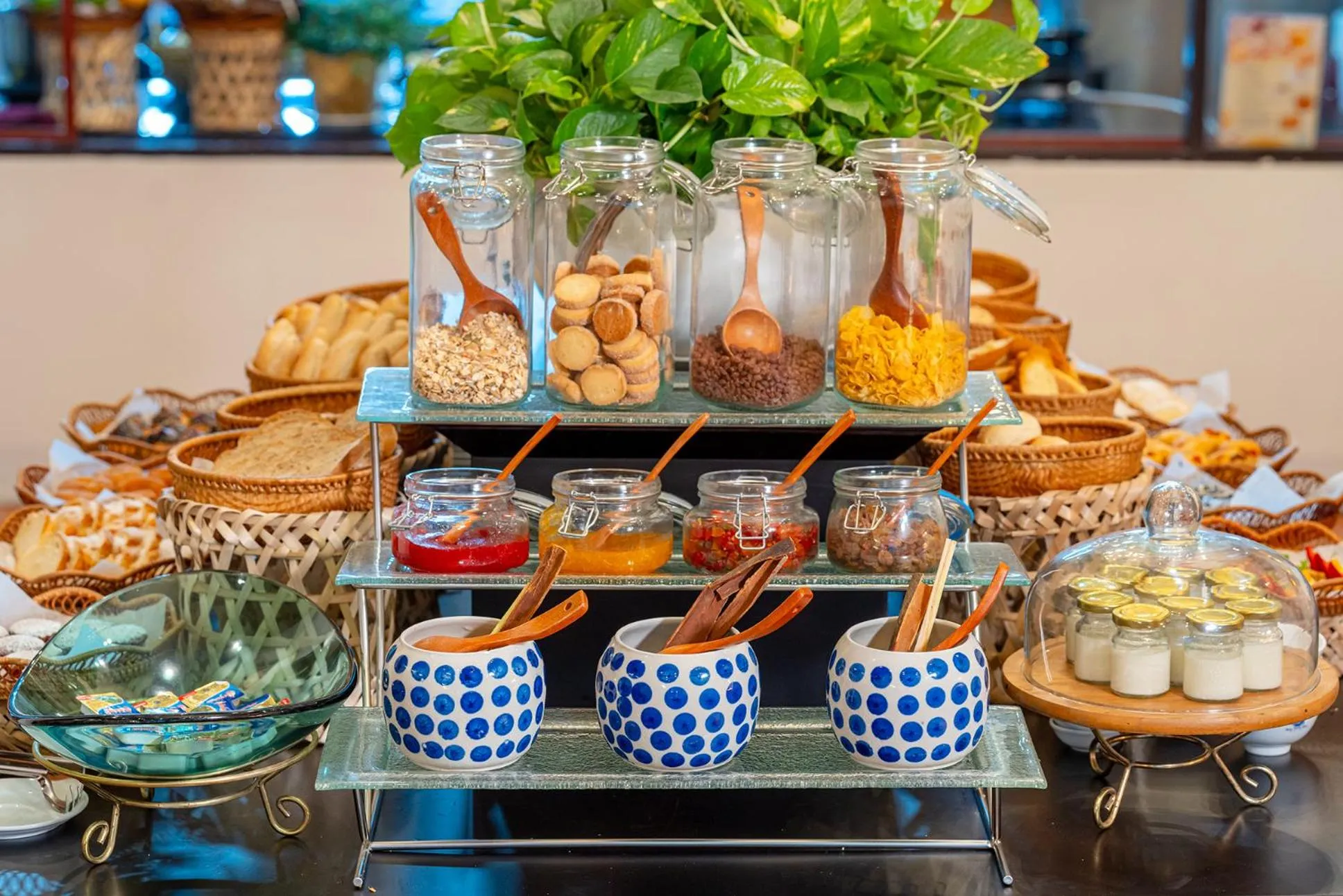 Food and drinks in ANNAM HERITAGE Boutique Hotel & Spa