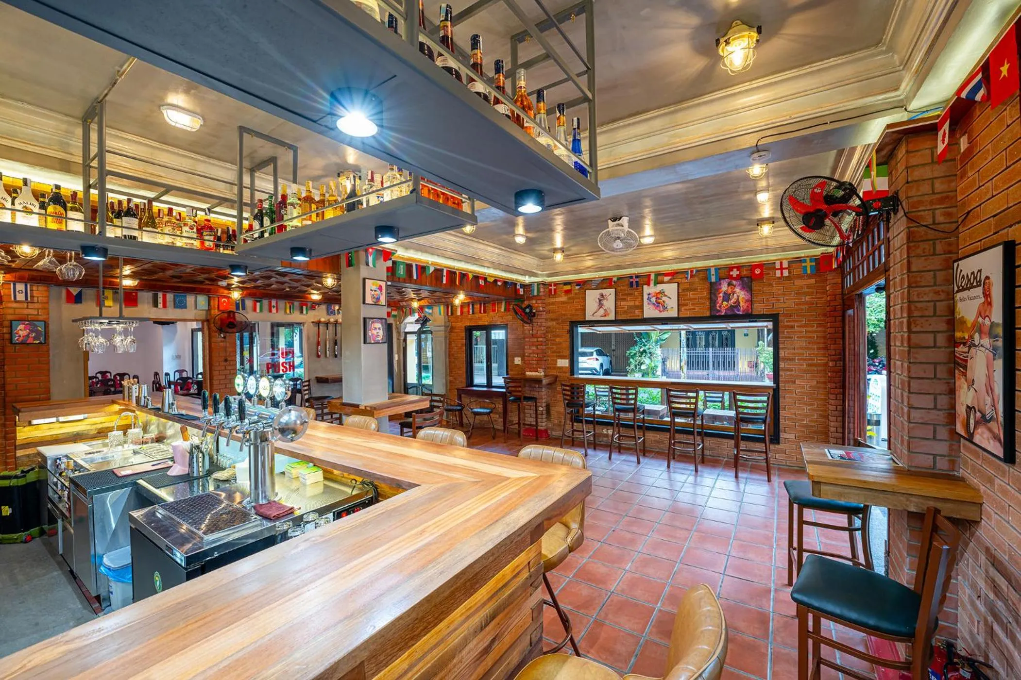 Lounge or bar in ANNAM HERITAGE Boutique Hotel & Spa