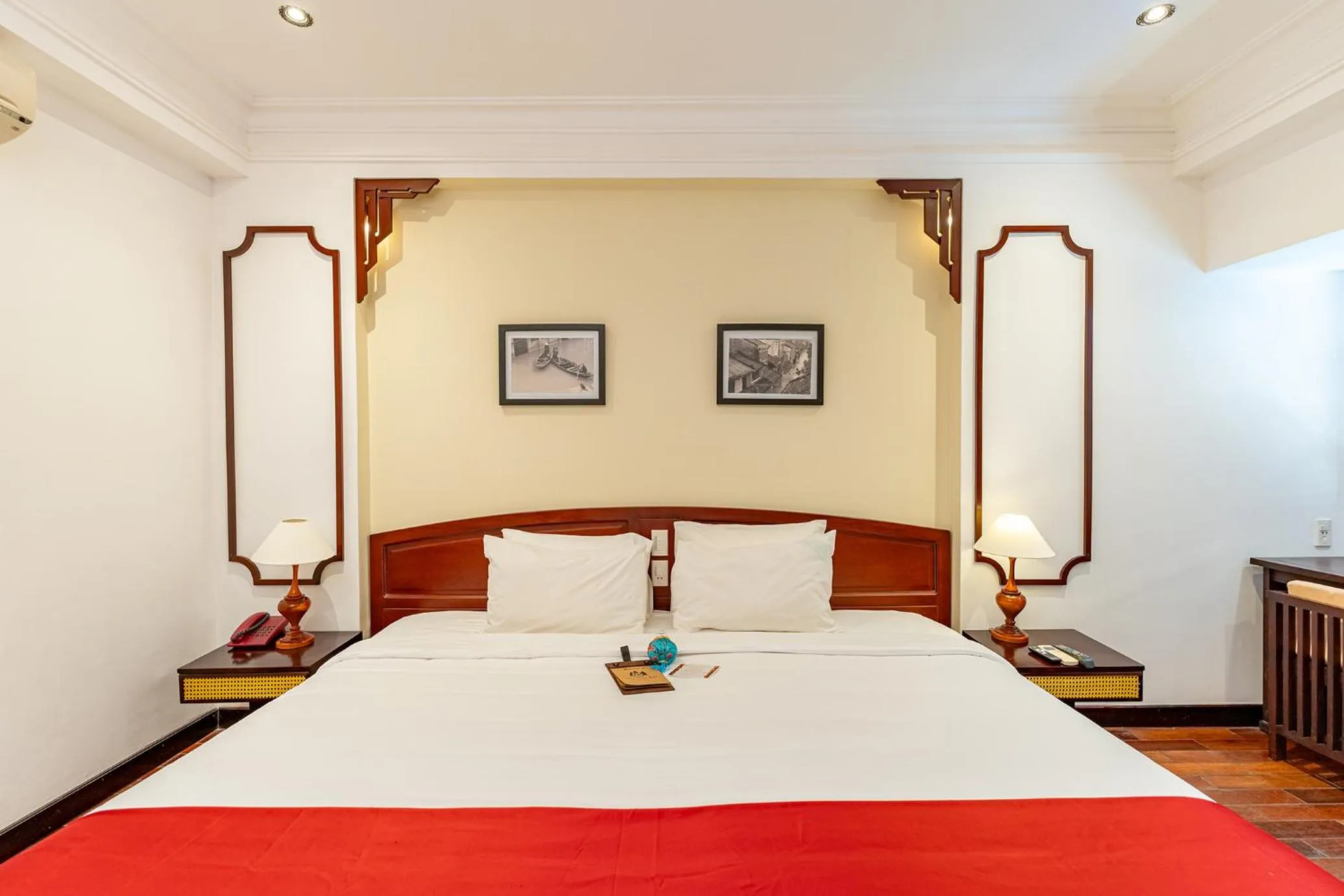 Bed in ANNAM HERITAGE Boutique Hotel & Spa