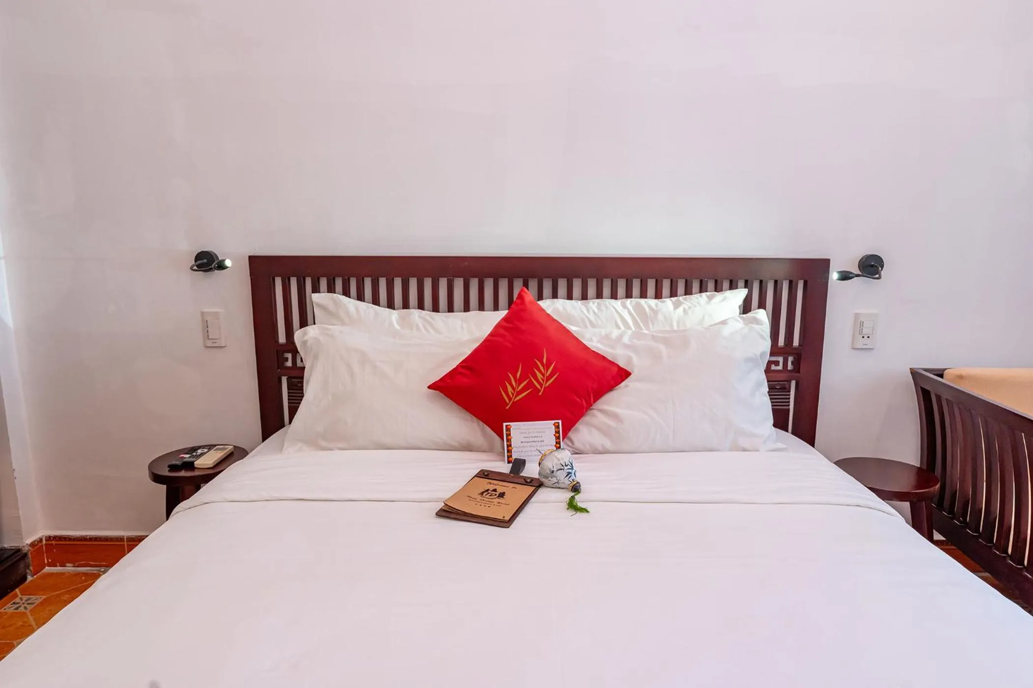 Bed in ANNAM HERITAGE Boutique Hotel & Spa
