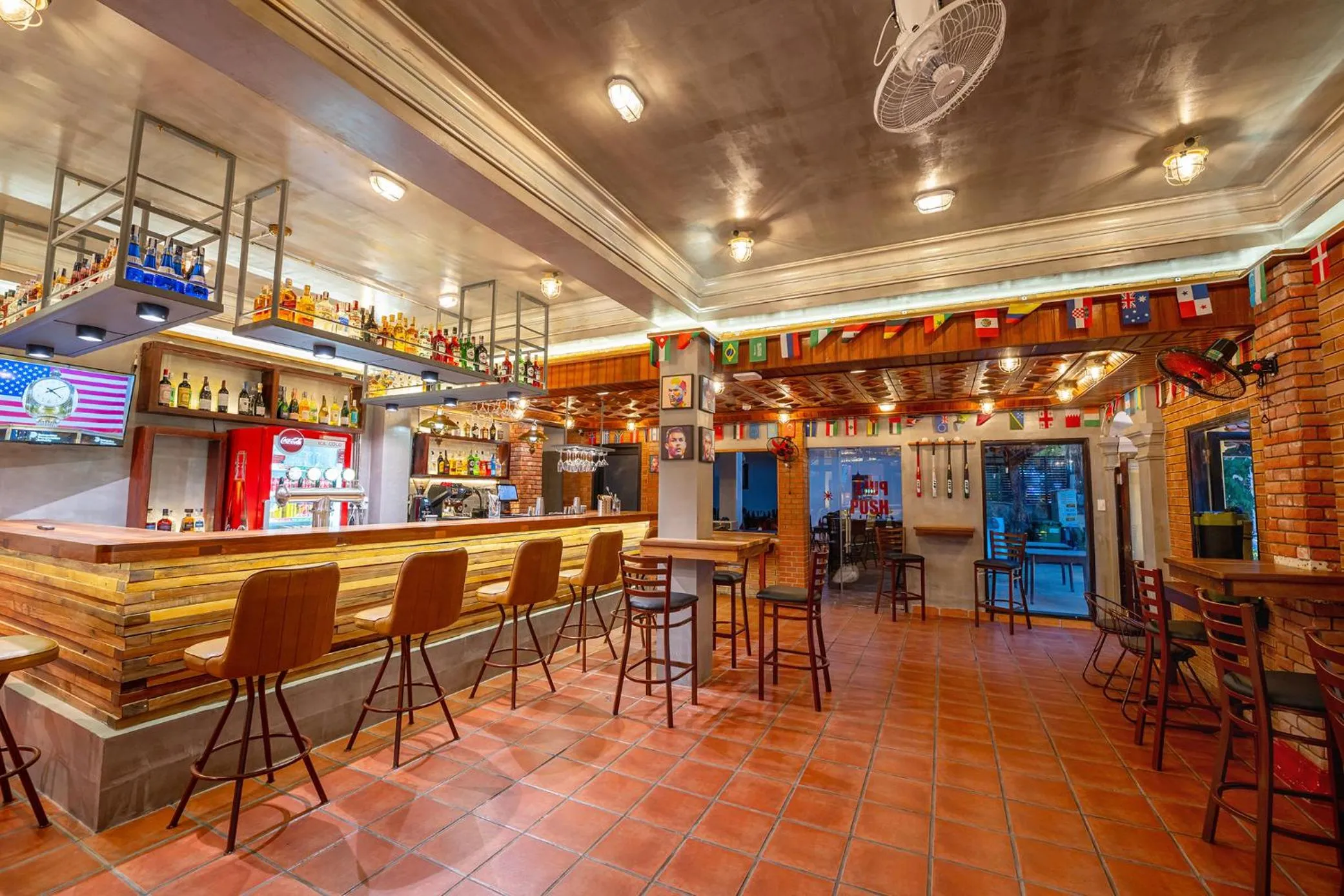 Lounge or bar in ANNAM HERITAGE Boutique Hotel & Spa