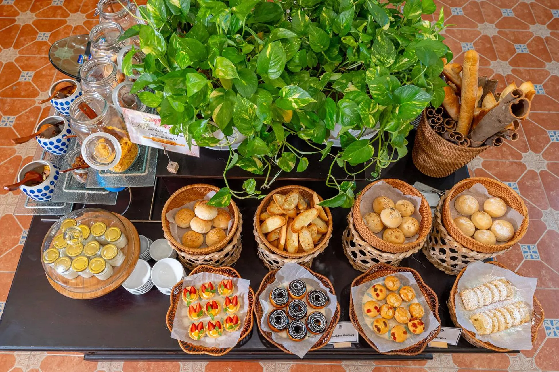 Food and drinks in ANNAM HERITAGE Boutique Hotel & Spa