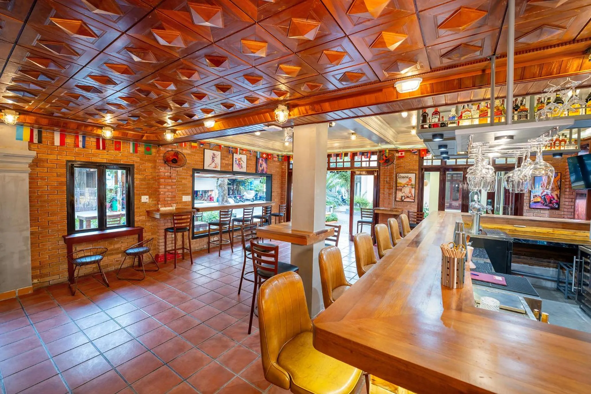 Lounge or bar in ANNAM HERITAGE Boutique Hotel & Spa