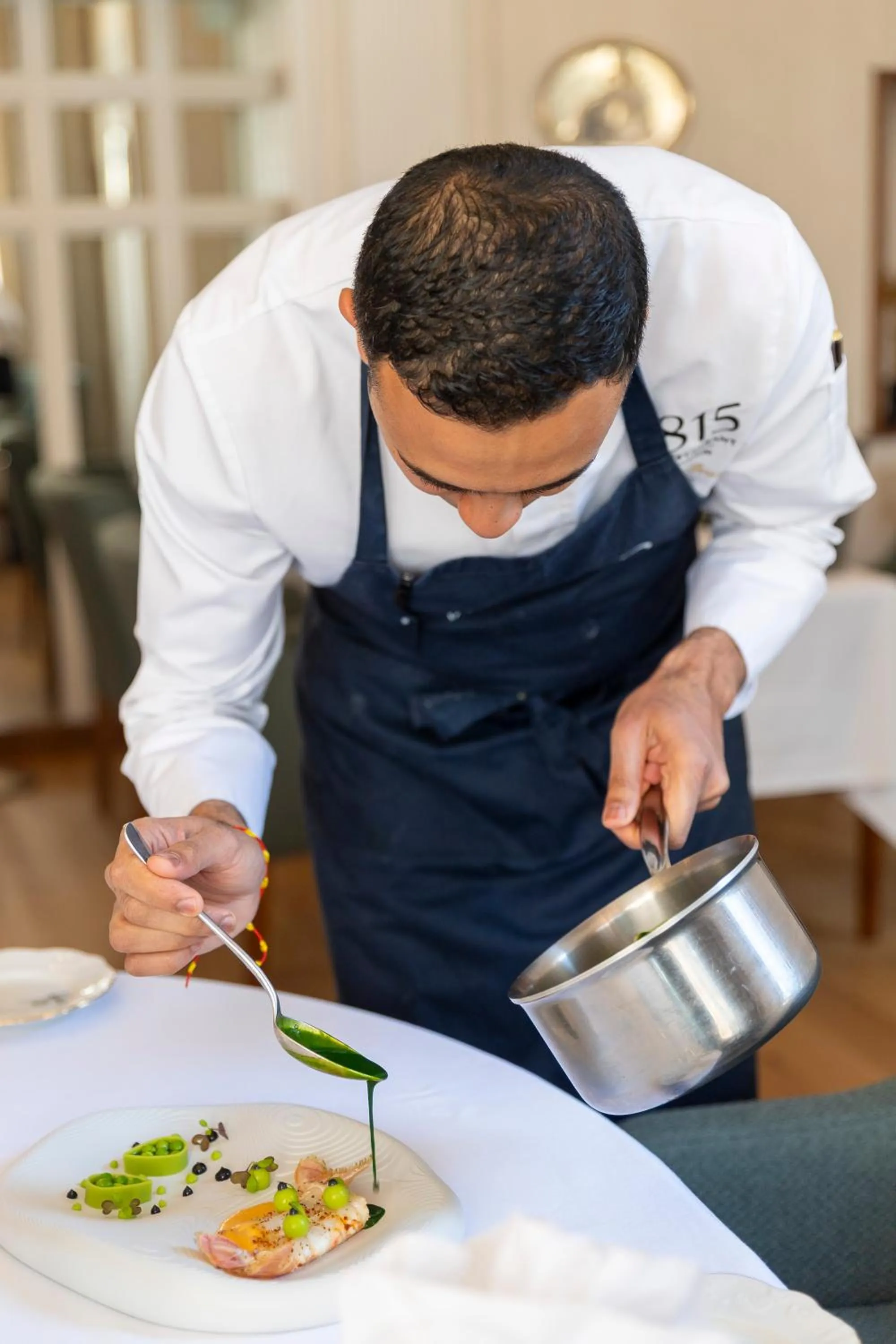 Restaurant/places to eat in Hôtel de la Poste à Avallon, Bourgogne