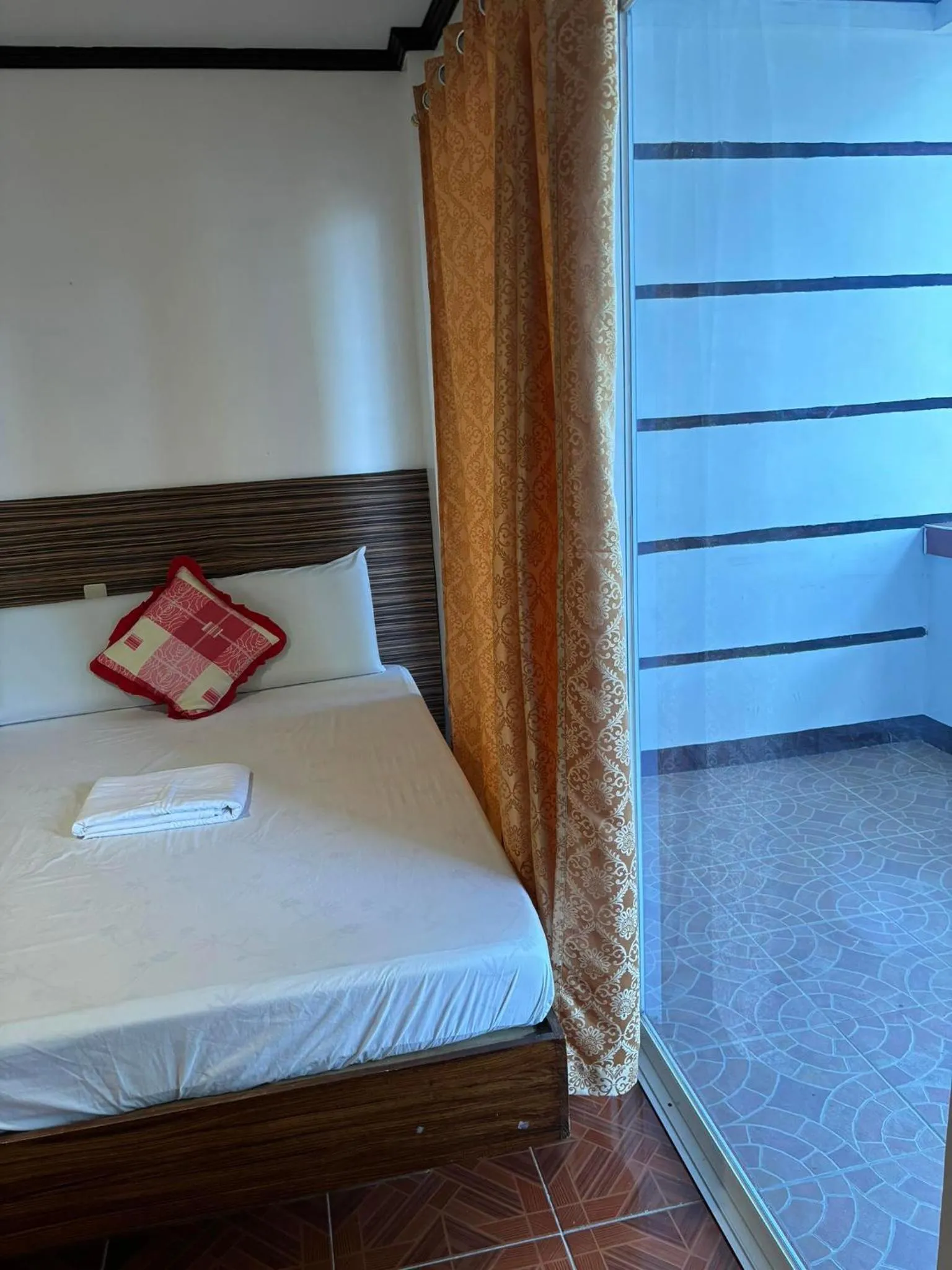 Bed in VILLA LOURDES RESORT