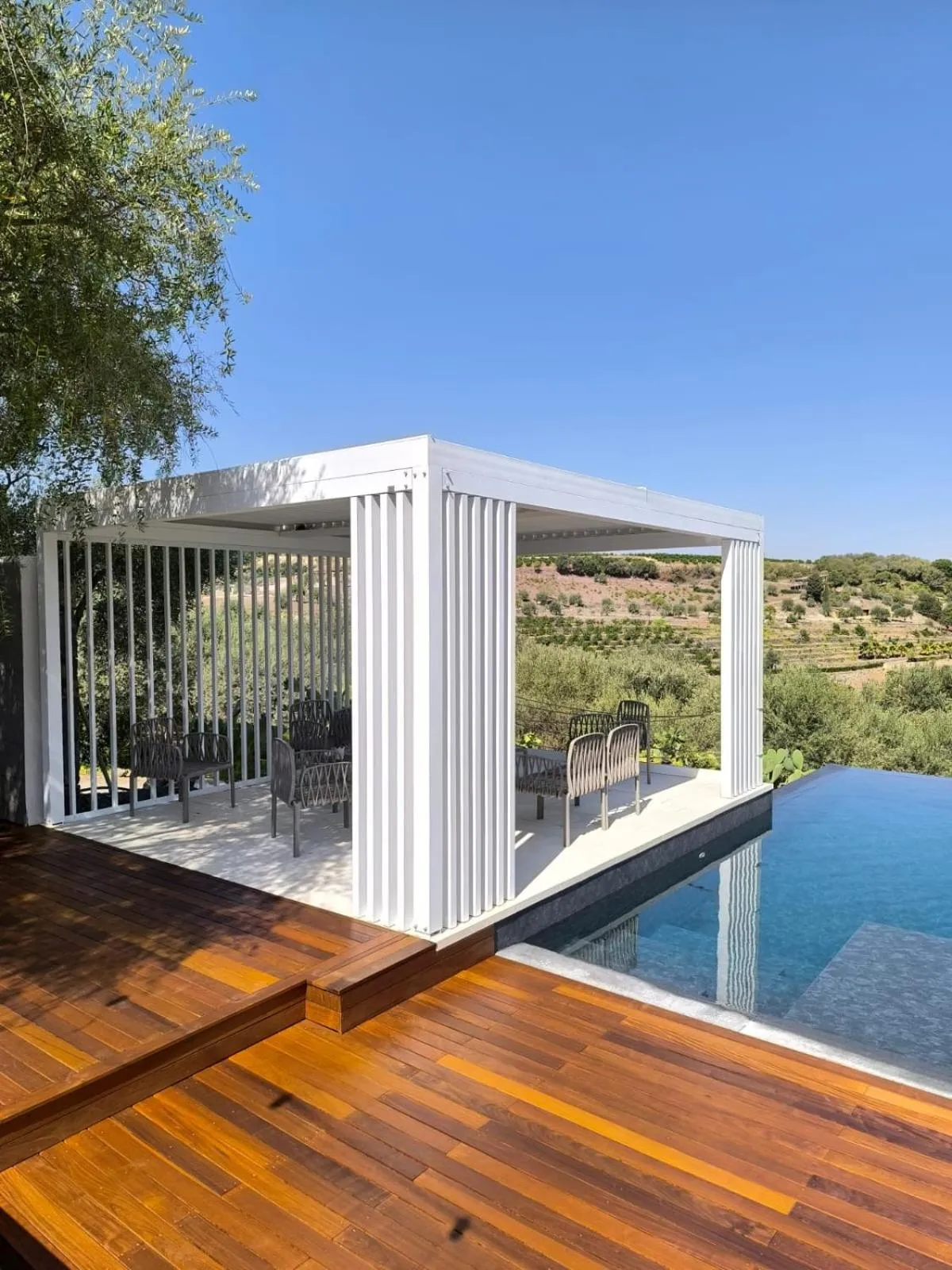 Swimming pool in Borgo Nocchiara