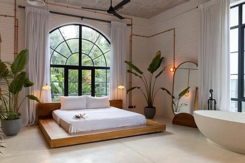 Photo of the whole room, Bed in Miss Ceylon