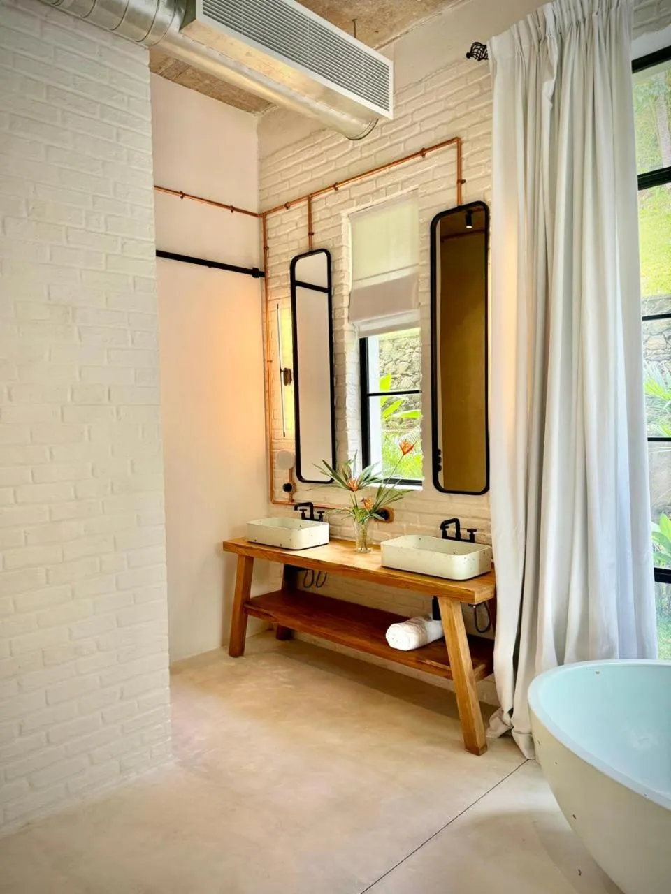 Bathroom in Miss Ceylon