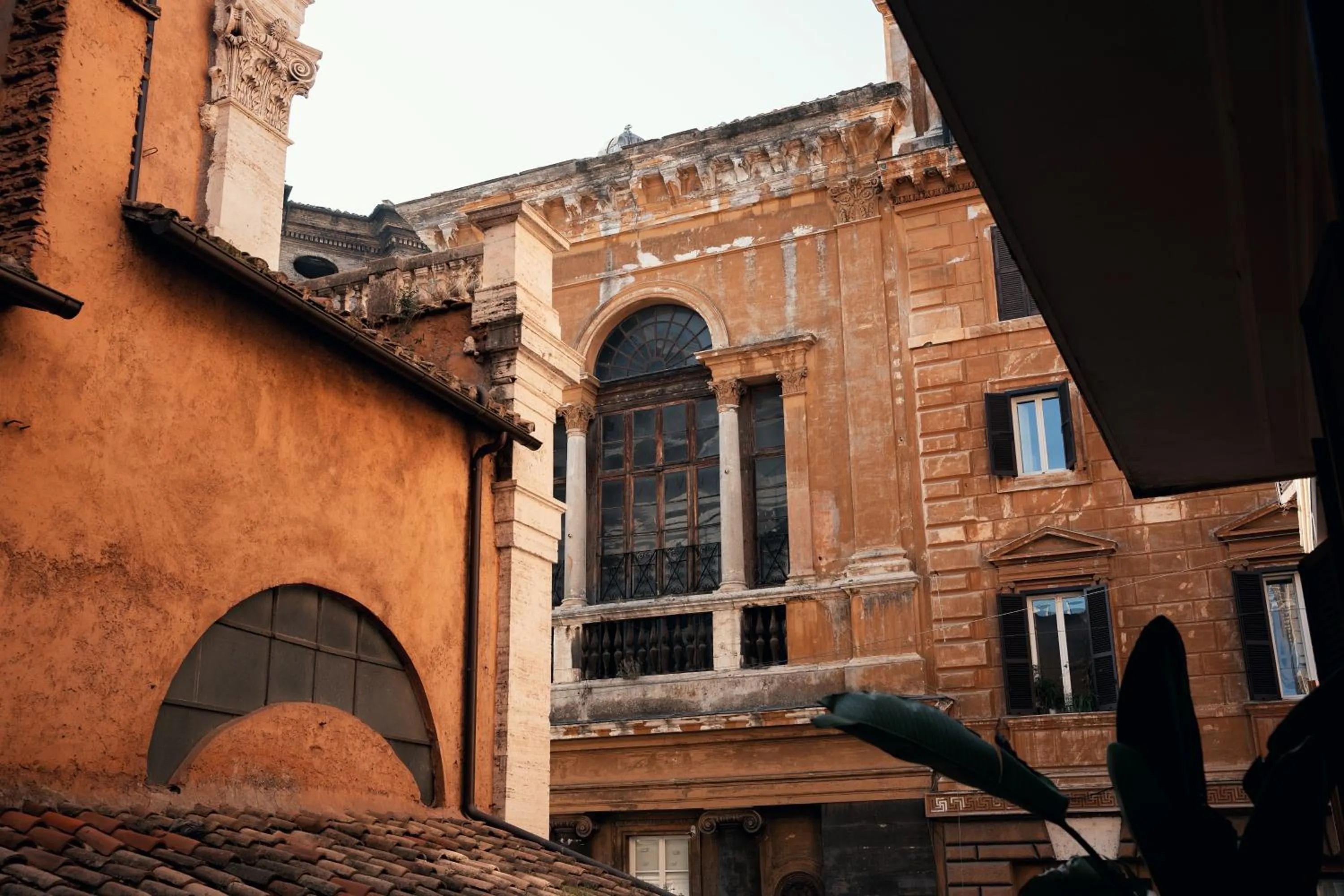 Property building in The Flow - Via Del Corso