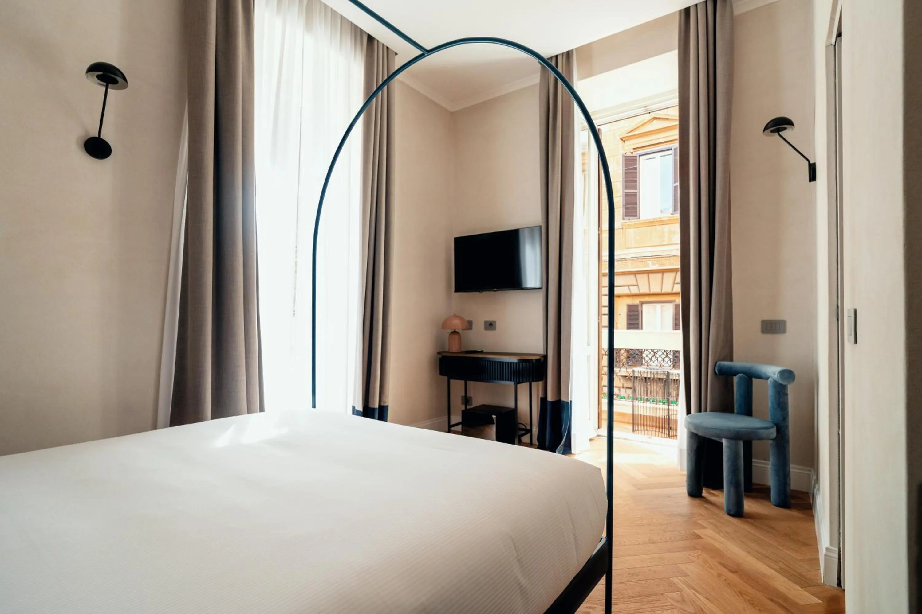 Bedroom, Bed in The Flow - Via Del Corso