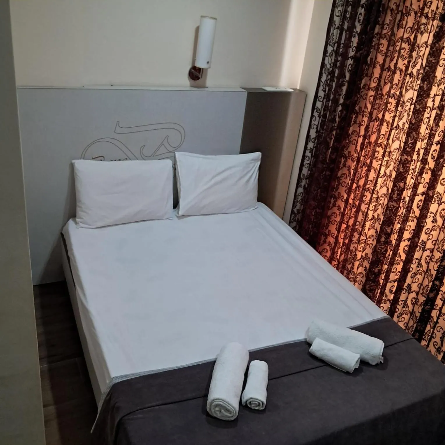 Bed in BONE BEST OTEL