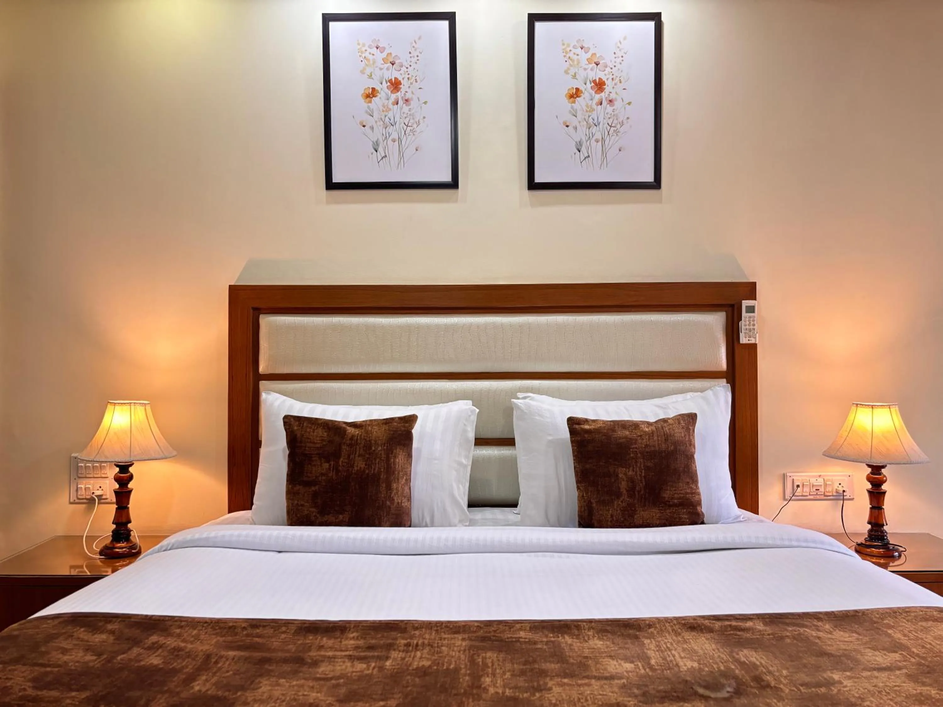 Bed in Shobla Royale