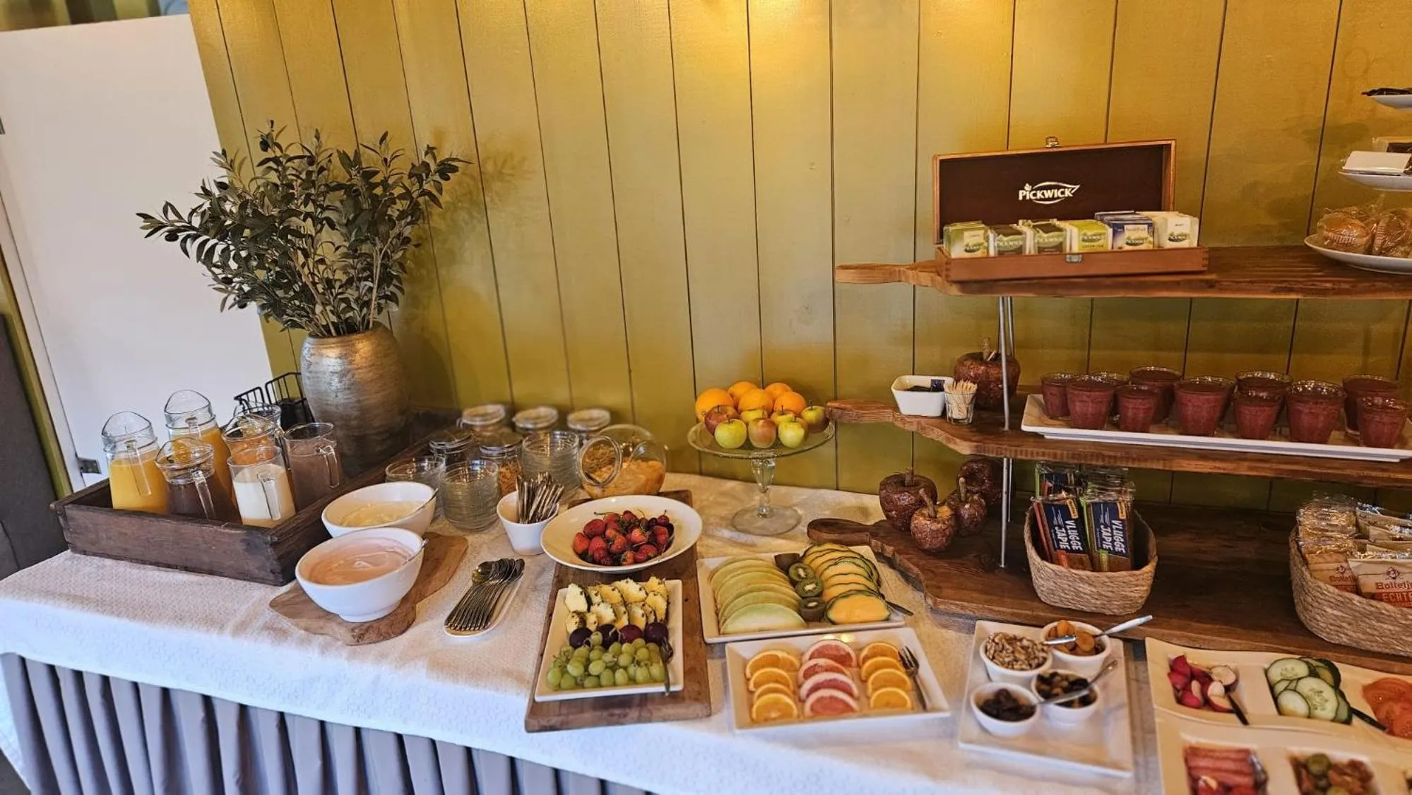 Breakfast in Hotel Lemmer