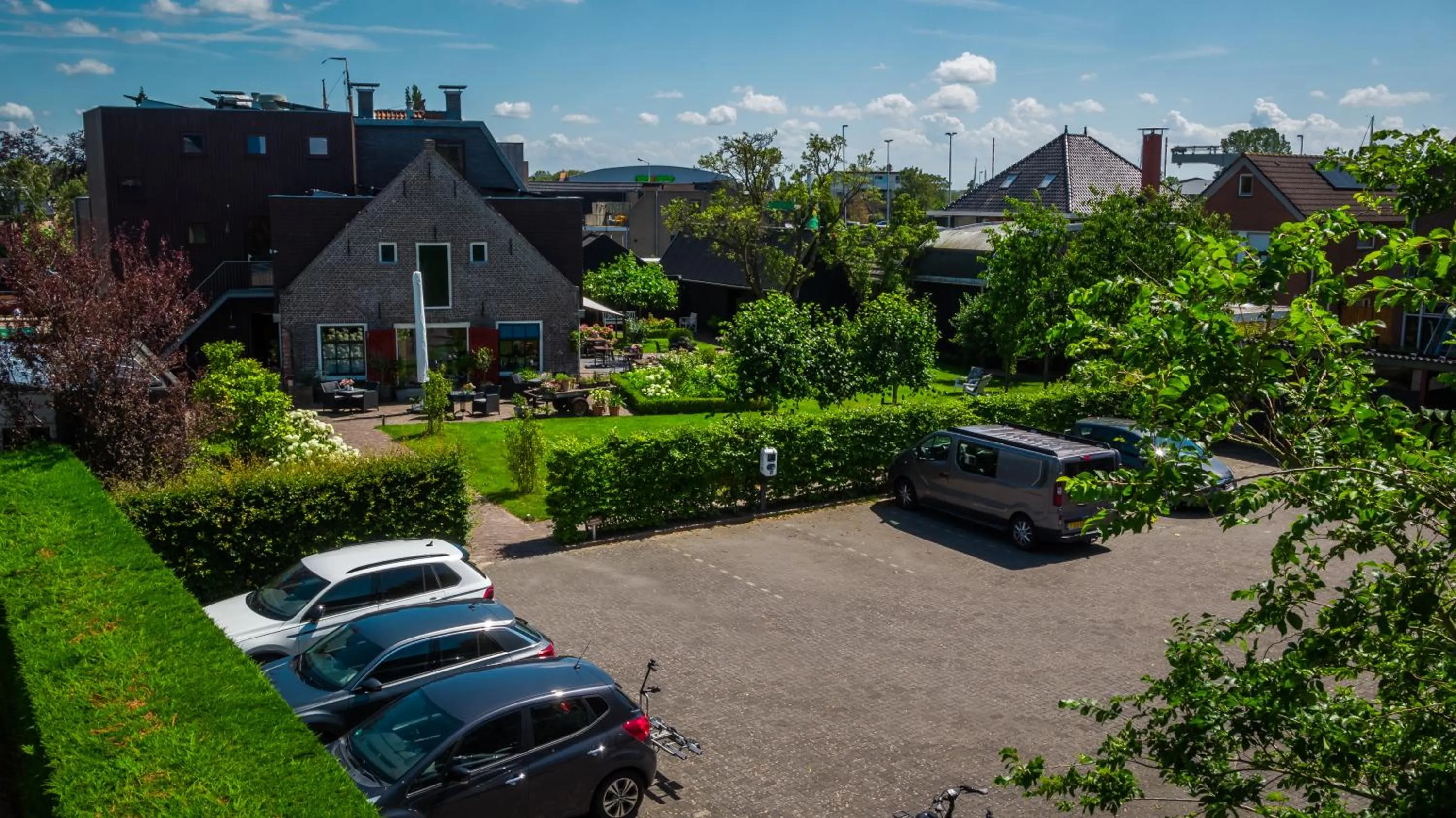 Parking in Hotel Lemmer