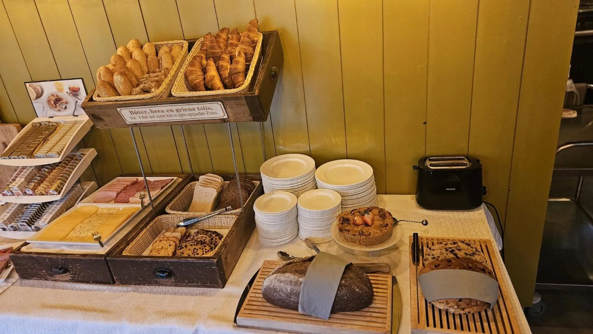 Breakfast in Hotel Lemmer