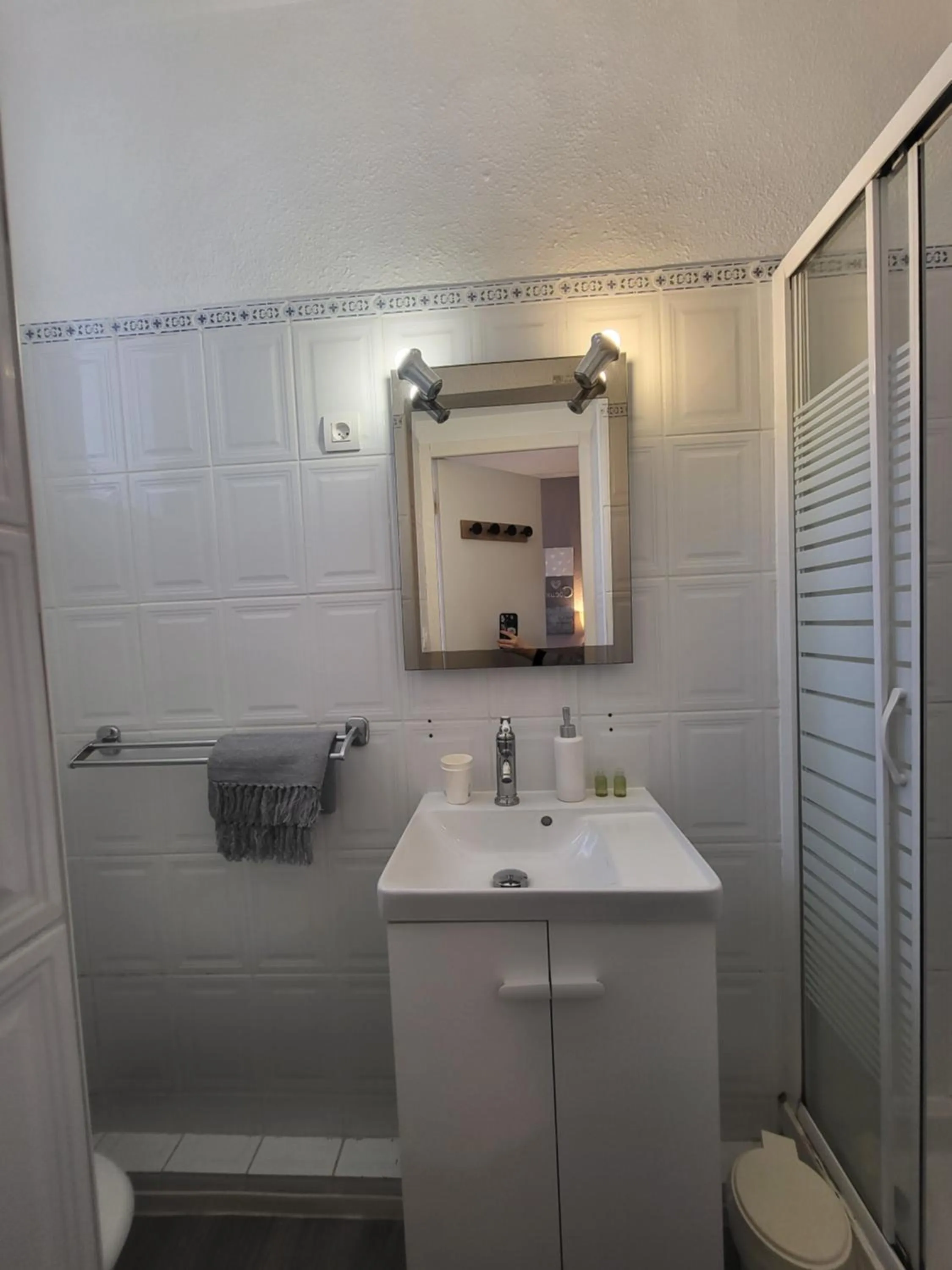 Bedroom in Hôtel Le Chalet