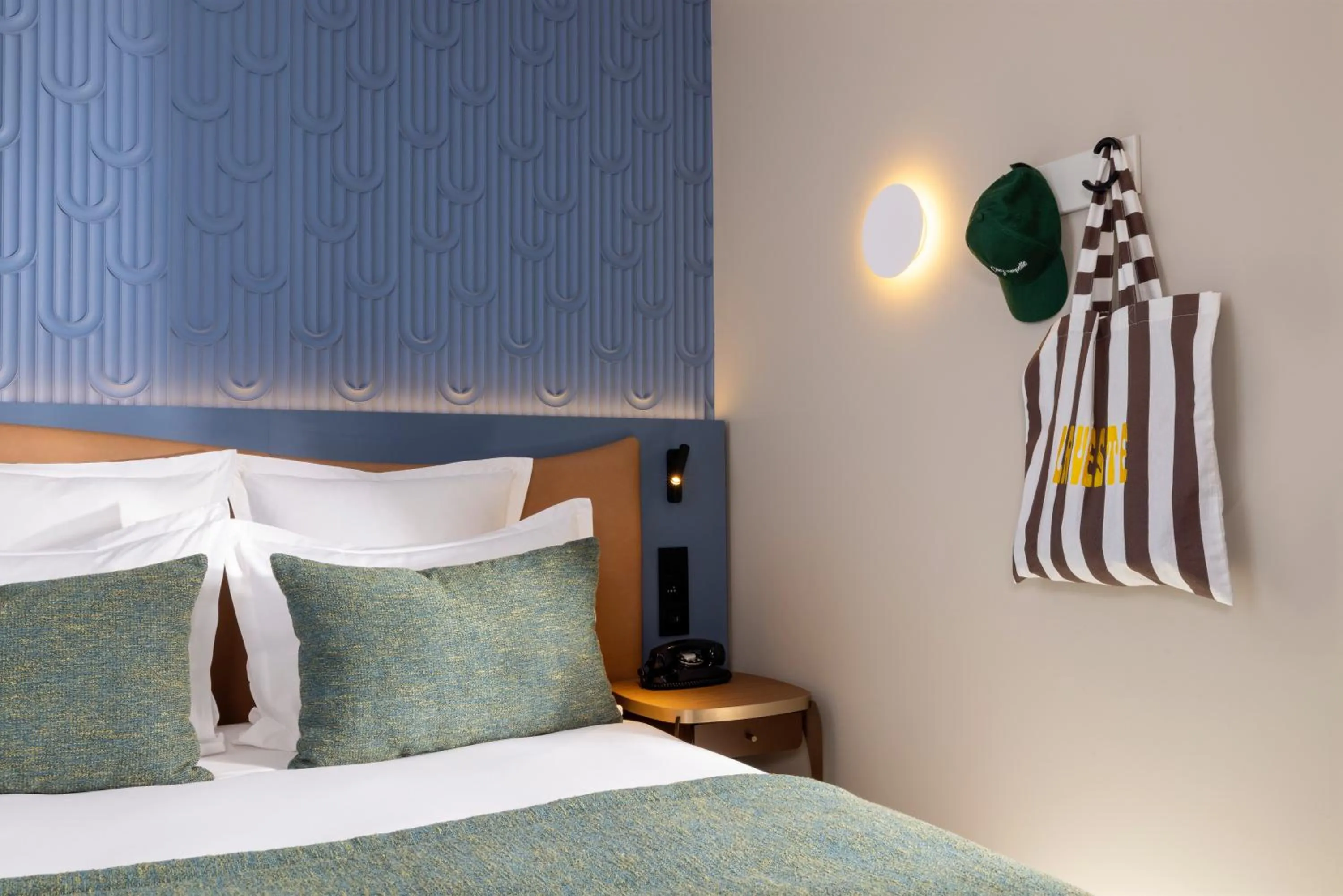 Bed in Hôtel L'Ormaie & Spa