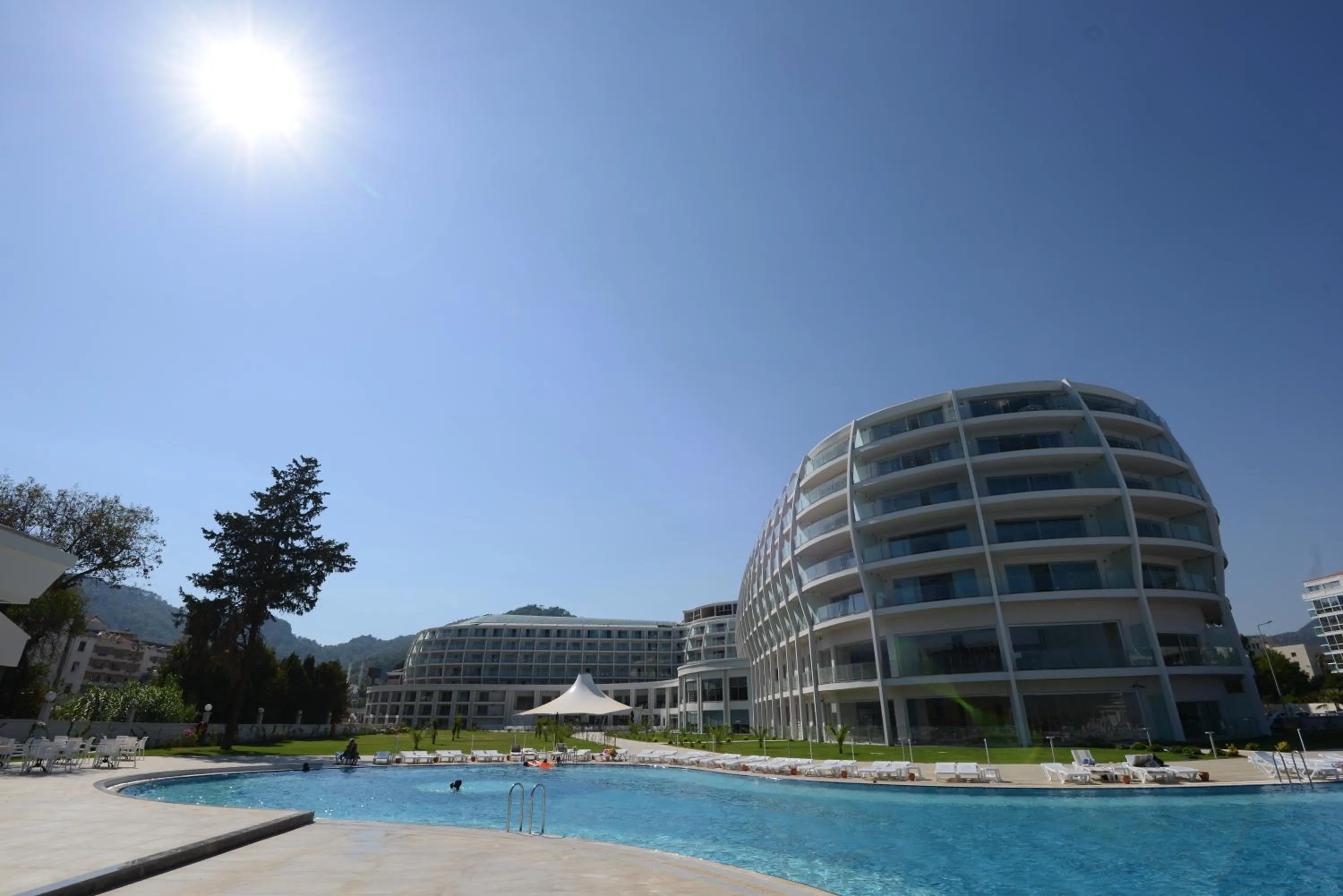 Day in Green Nature Diamond