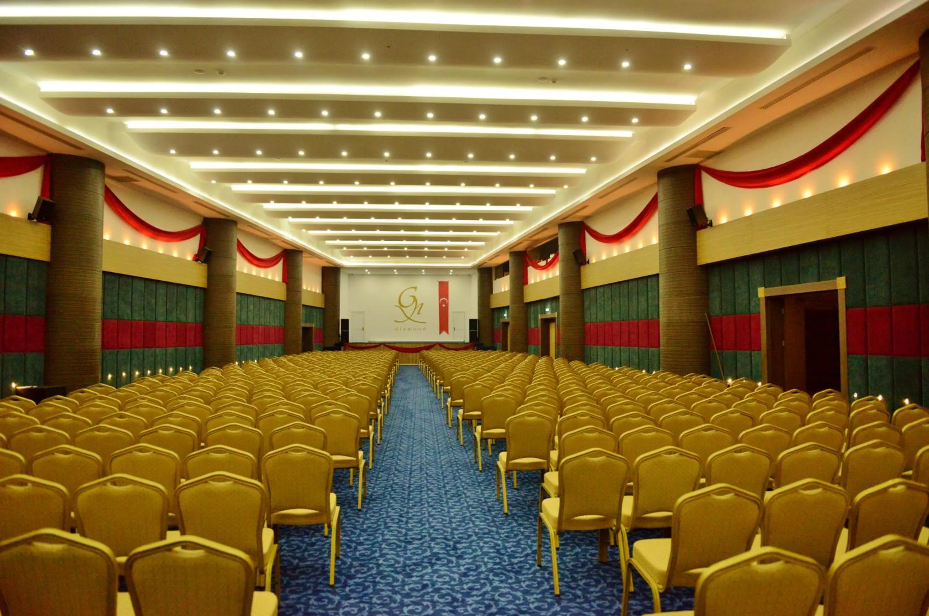 Business facilities in Green Nature Diamond