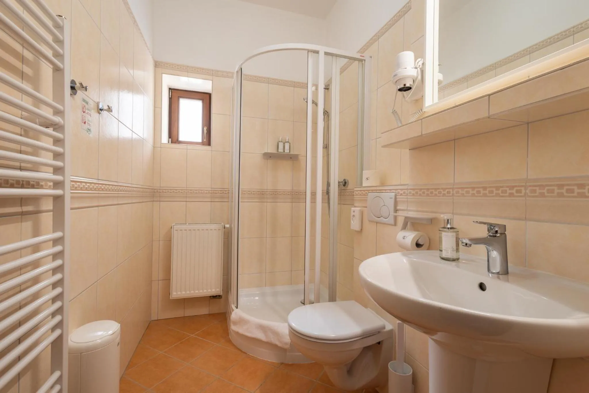 Shower in Hotel Tanzberg Mikulov