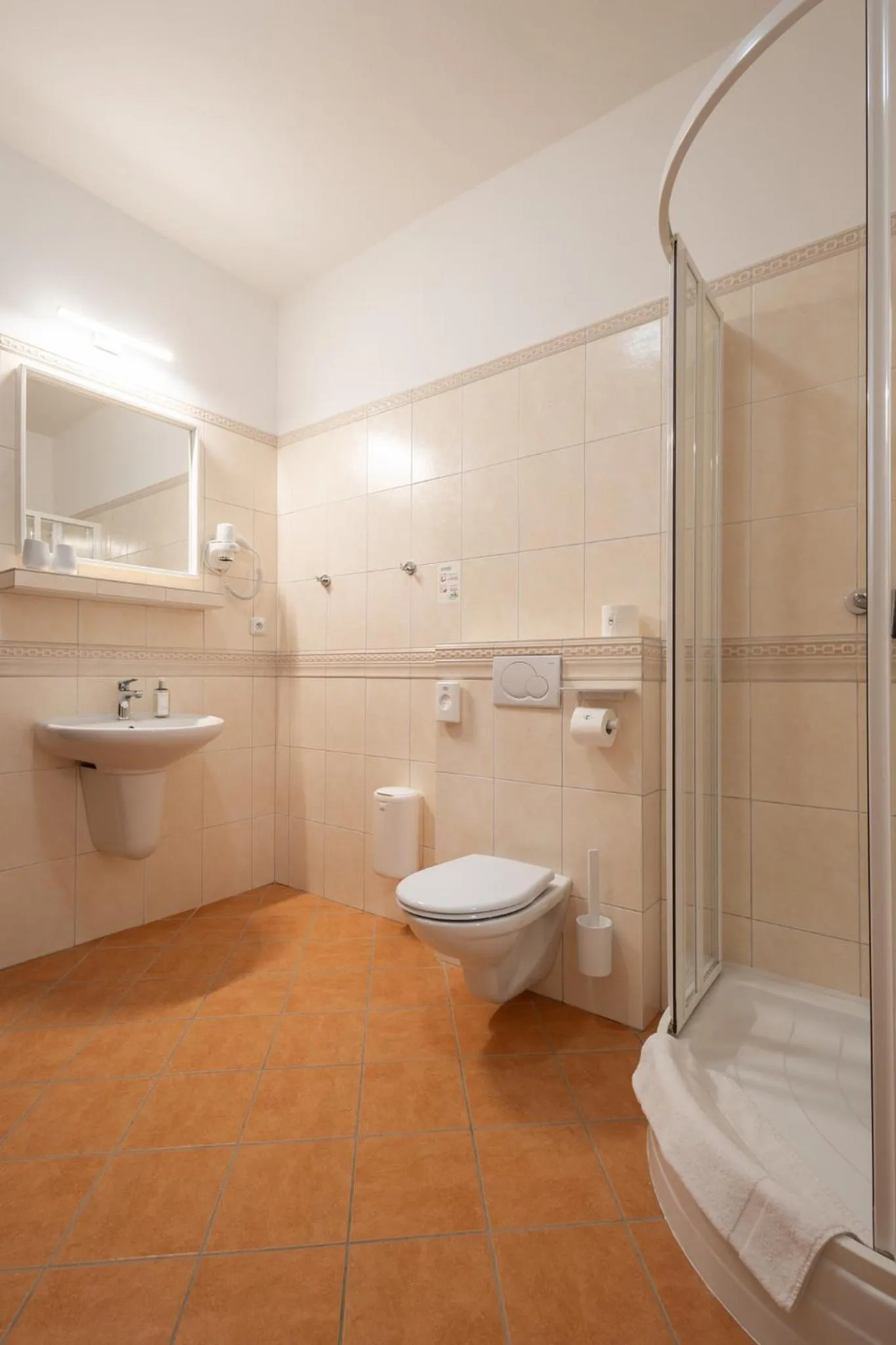 Shower in Hotel Tanzberg Mikulov