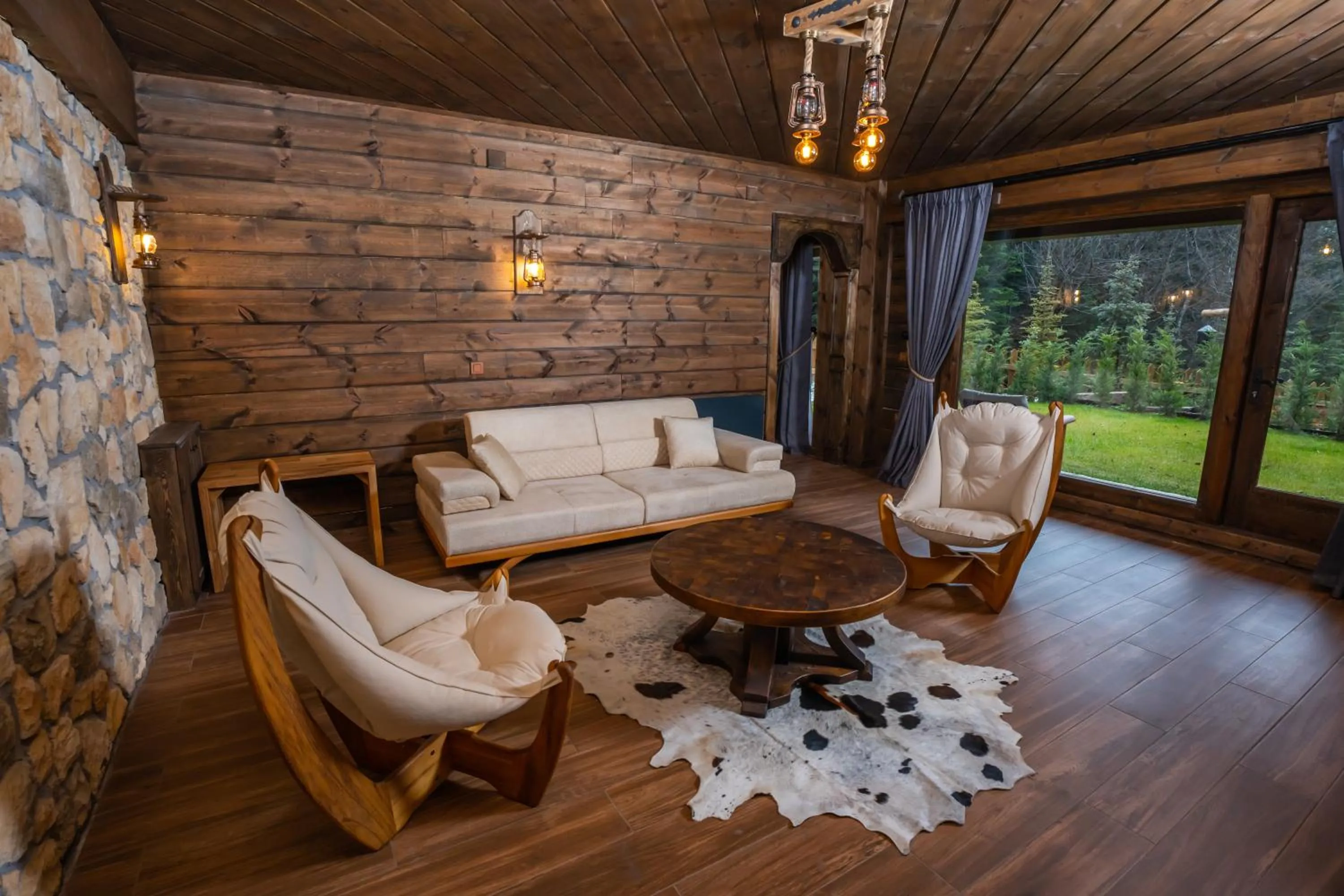 Bİ ABANT MASALI VİLLAGE HOTEL