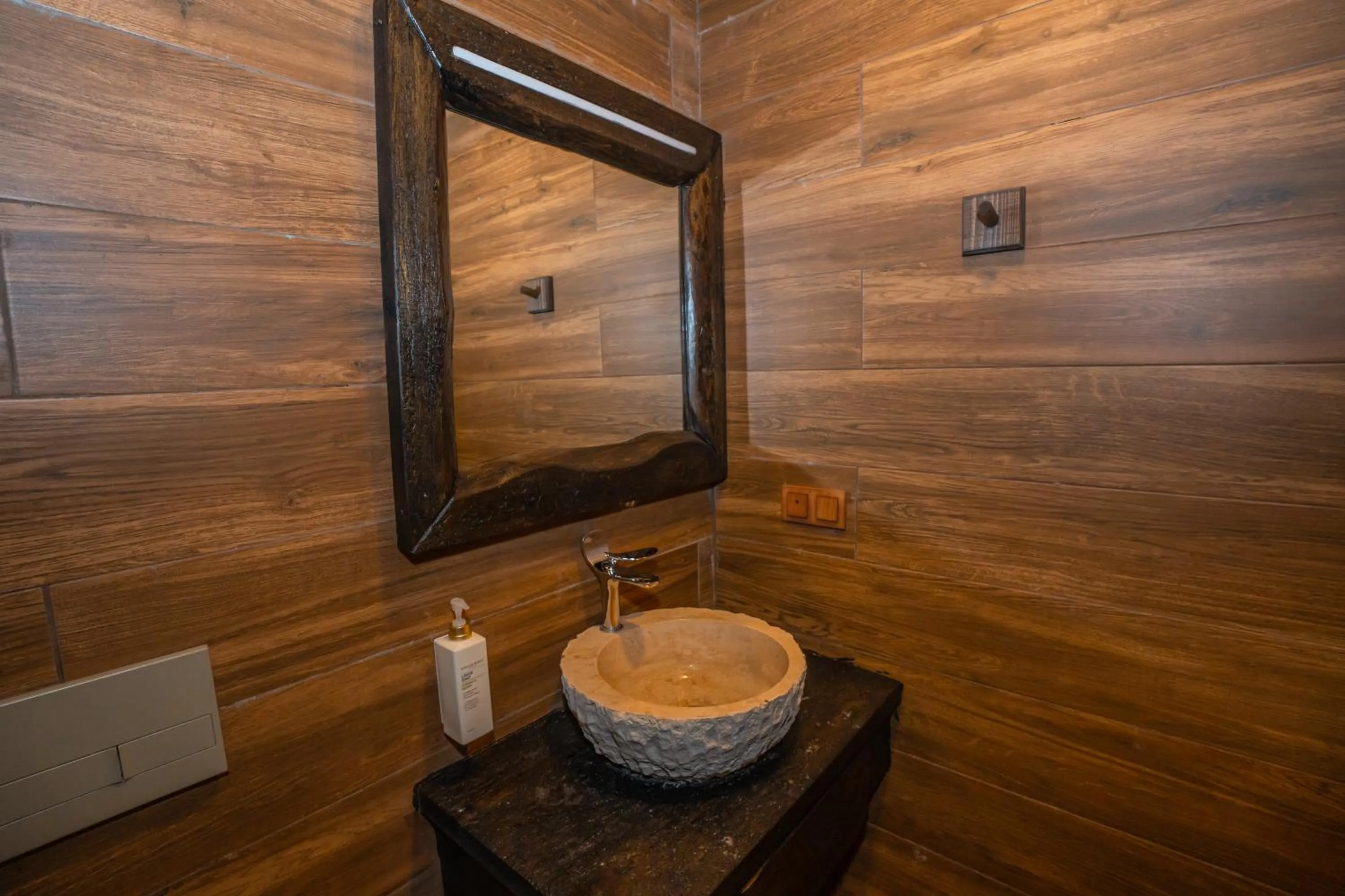 Bİ ABANT MASALI VİLLAGE HOTEL