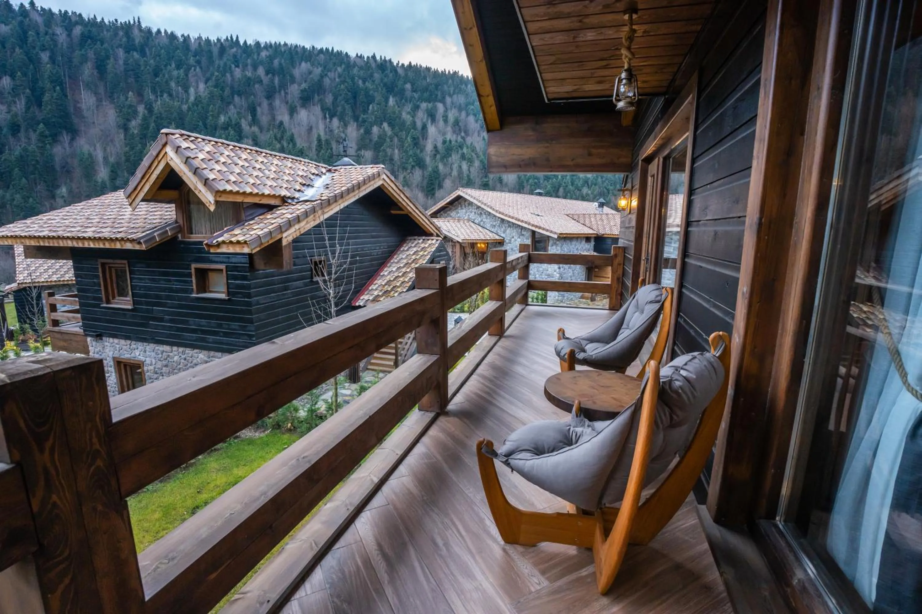 Bİ ABANT MASALI VİLLAGE HOTEL