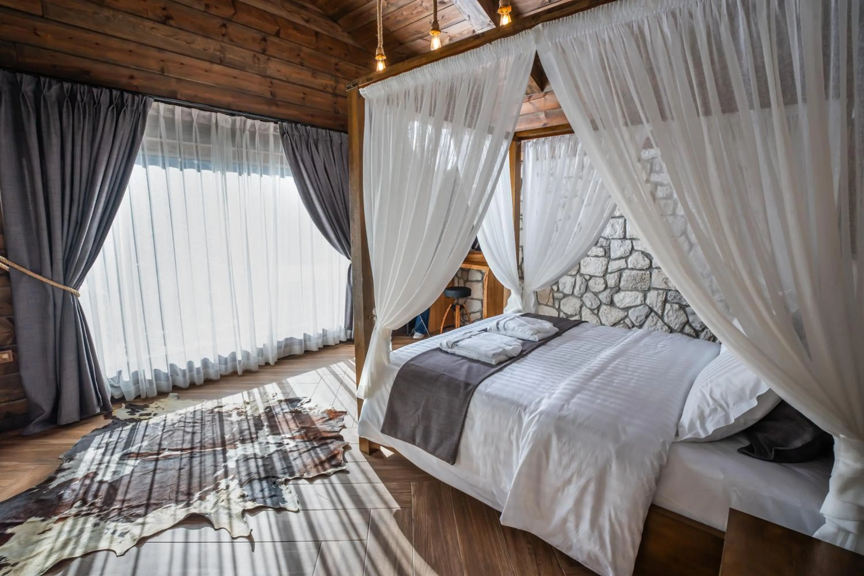 Bed in Bİ ABANT MASALI VİLLAGE HOTEL