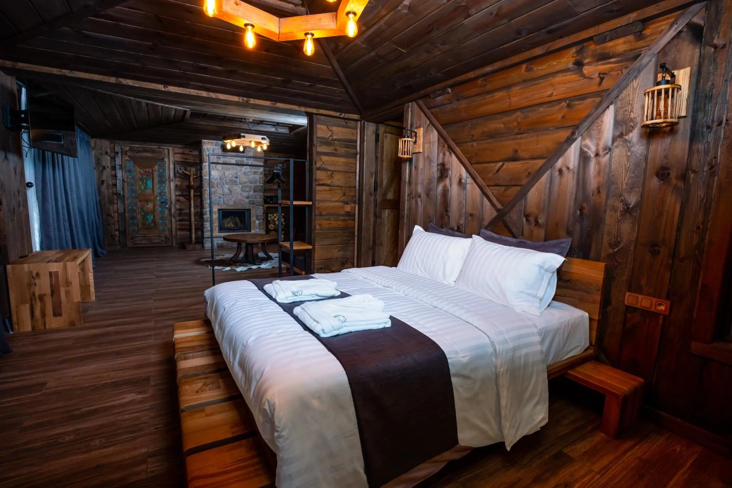 Bed in Bİ ABANT MASALI VİLLAGE HOTEL