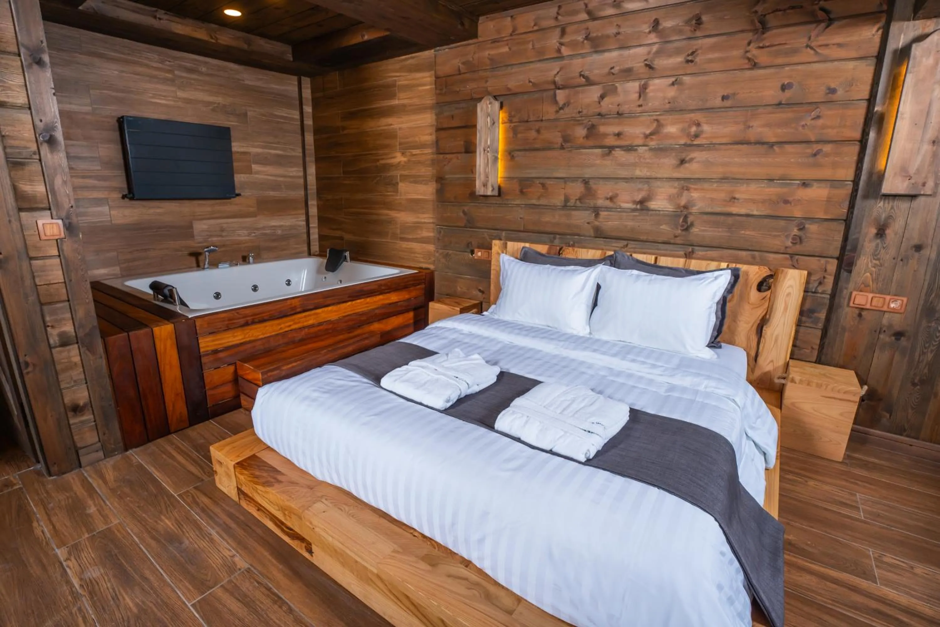 Bed in Bİ ABANT MASALI VİLLAGE HOTEL