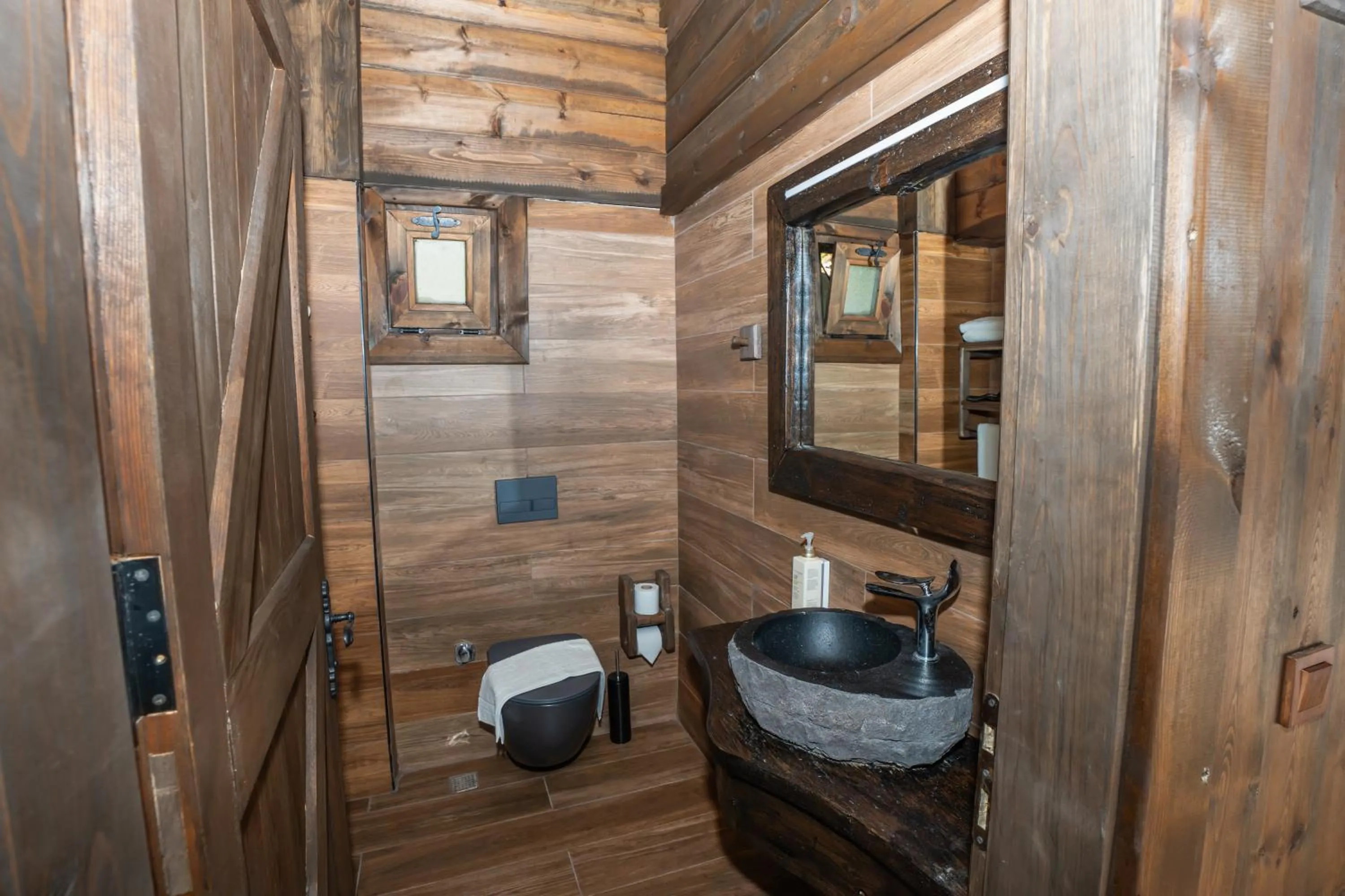 Bİ ABANT MASALI VİLLAGE HOTEL